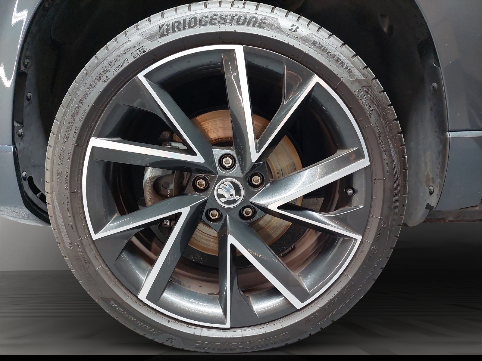 SKODA Karoq 2.0 TSI SportLine 4x4 DSG-image-12