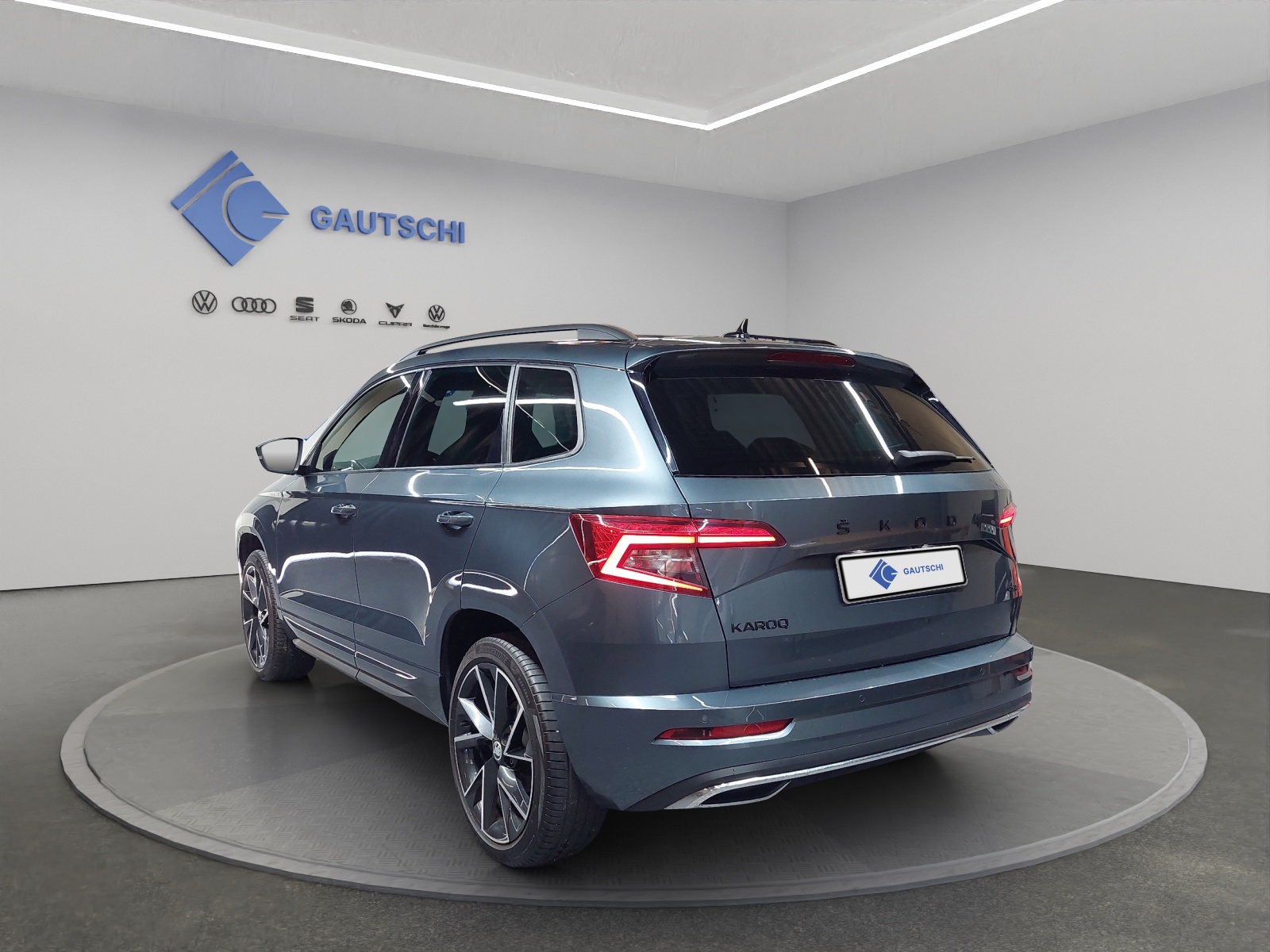 SKODA Karoq 2.0 TSI SportLine 4x4 DSG-image-2