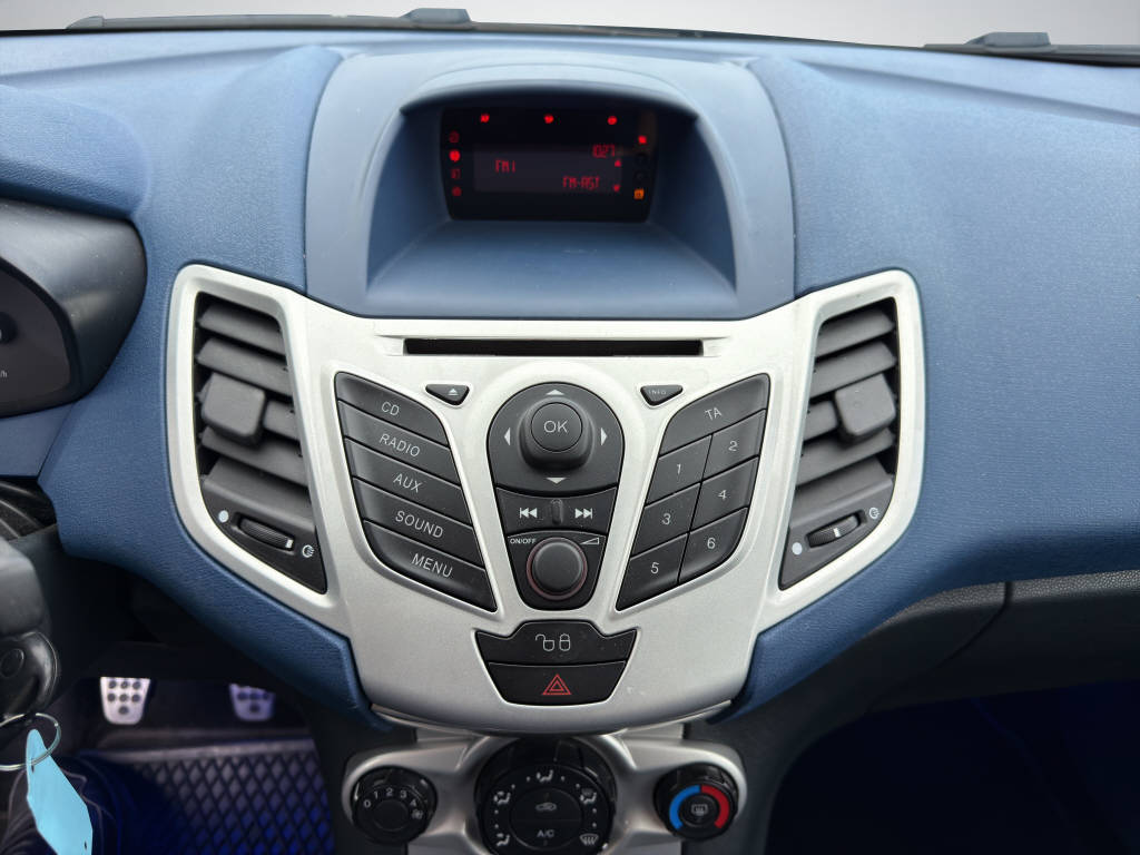FORD FIESTA 1.6 16V-image-11