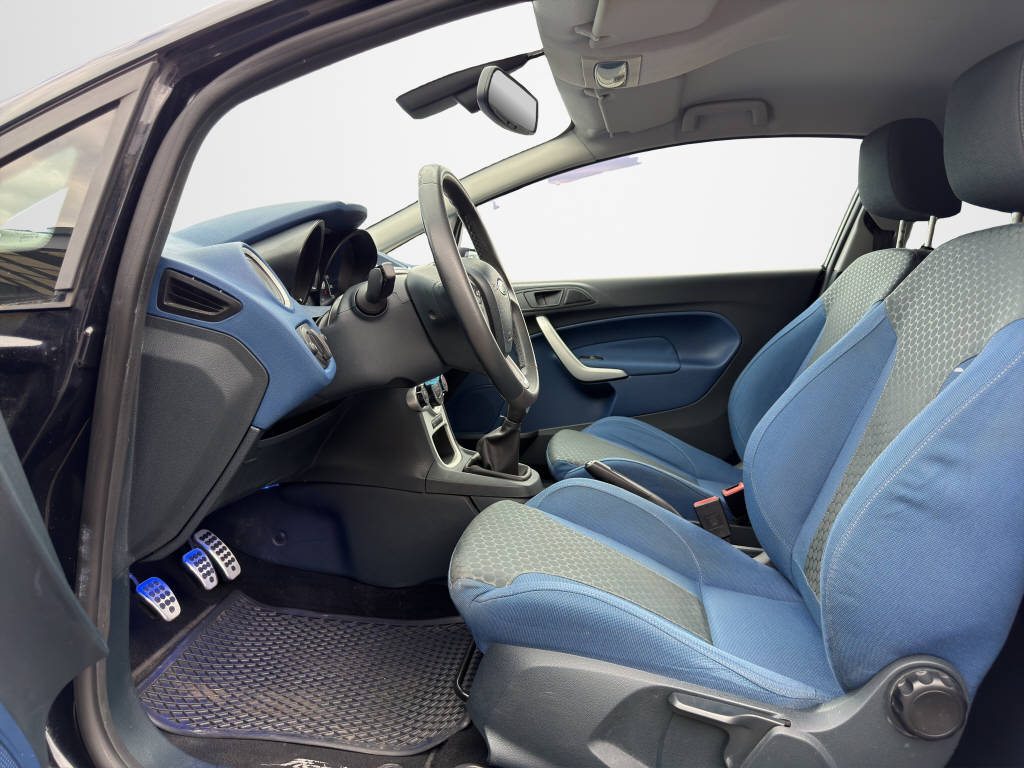 FORD FIESTA 1.6 16V-image-8
