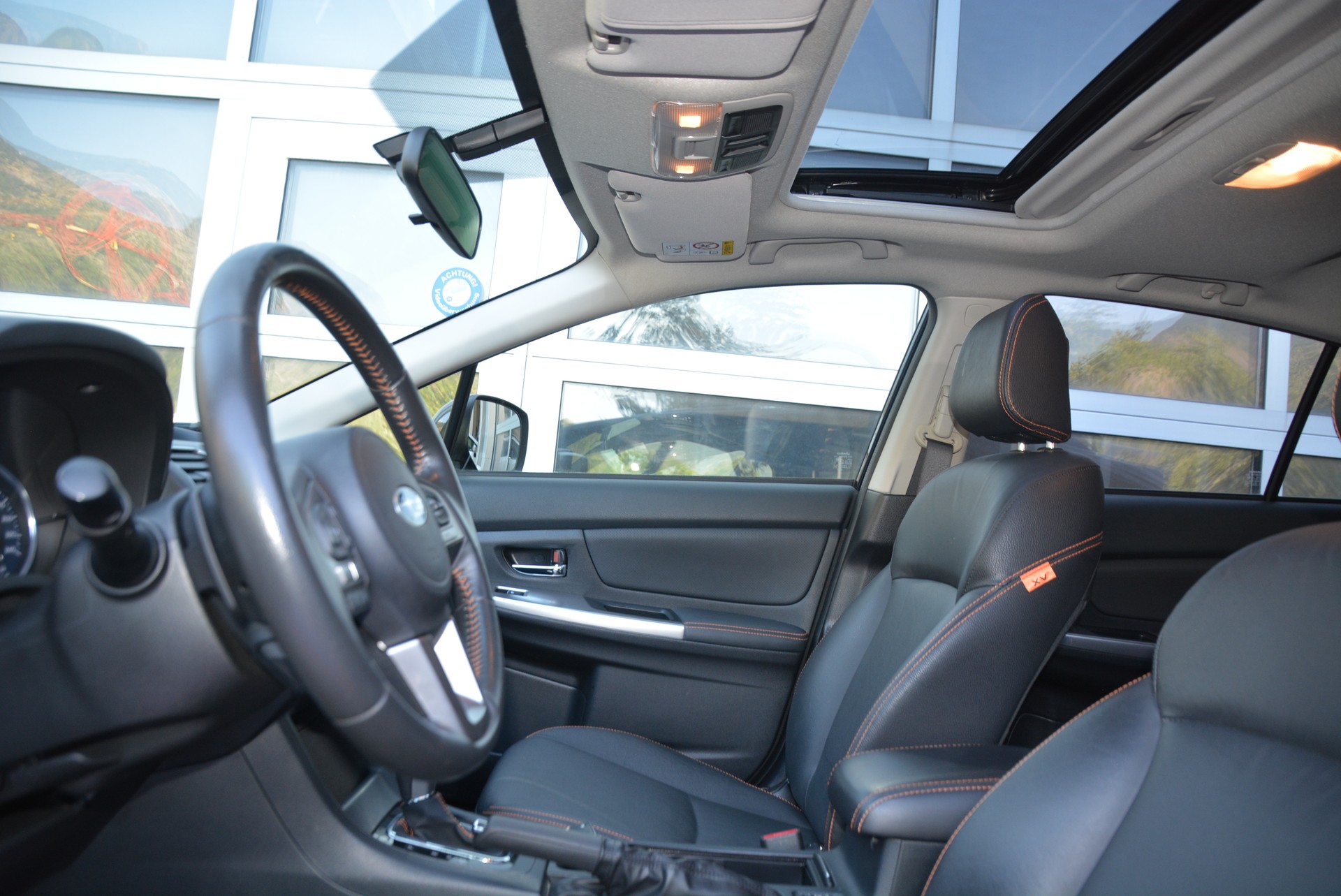 SUBARU XV 2.0 Swiss Three AWD CVT-image-14