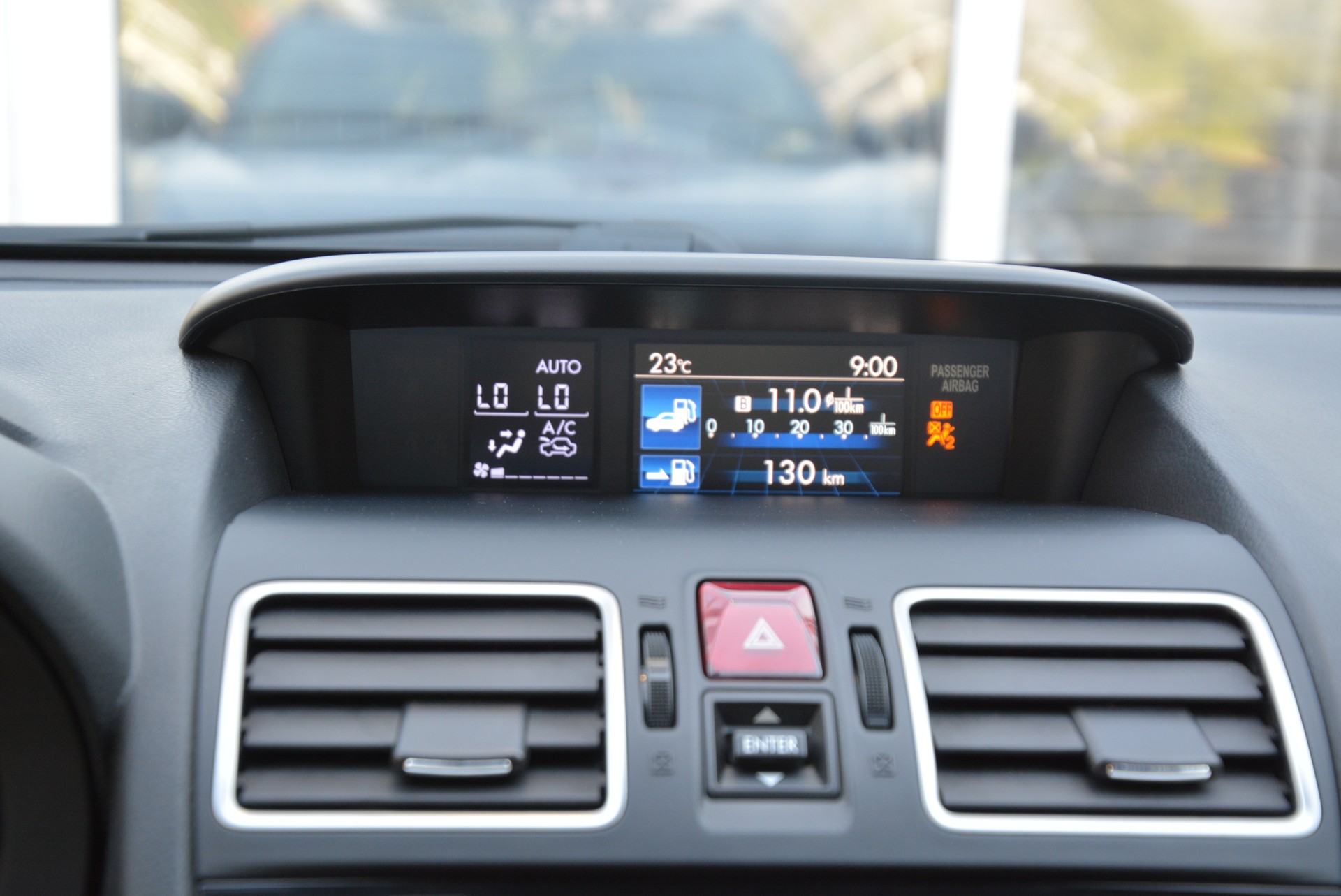 SUBARU XV 2.0 Swiss Three AWD CVT-image-7
