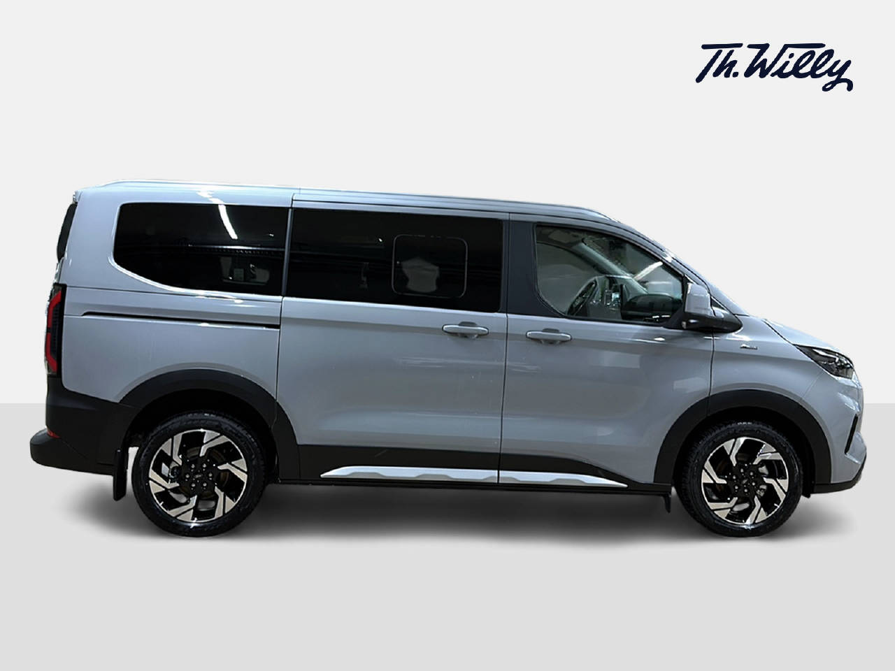FORD Tourneo Custom 320 L2 2.0 EcoBlue 170 Act-image-5