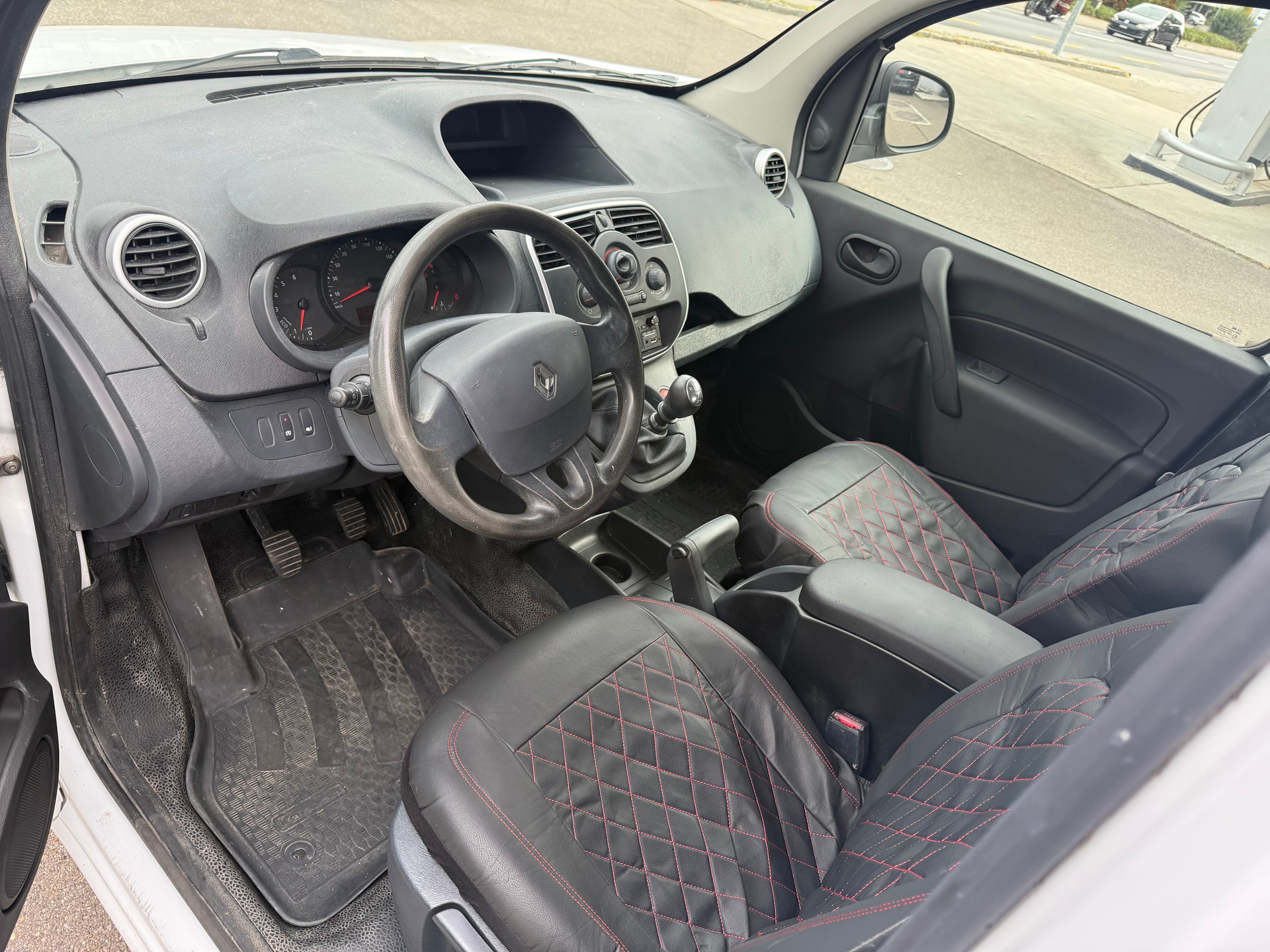 RENAULT Kangoo Medium TCe 115 ENERGY Business-image-6