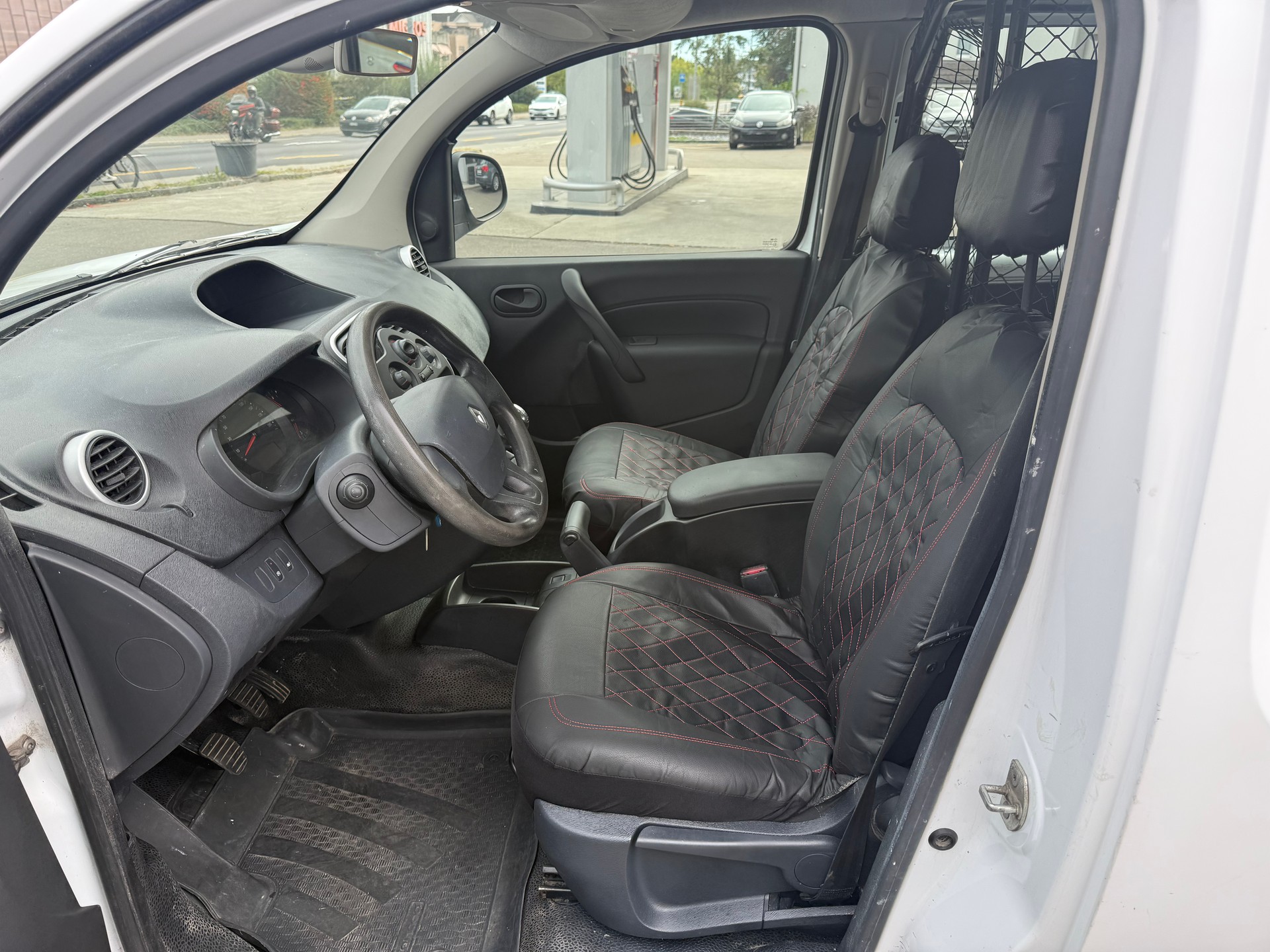 RENAULT Kangoo Medium TCe 115 ENERGY Business-image-7