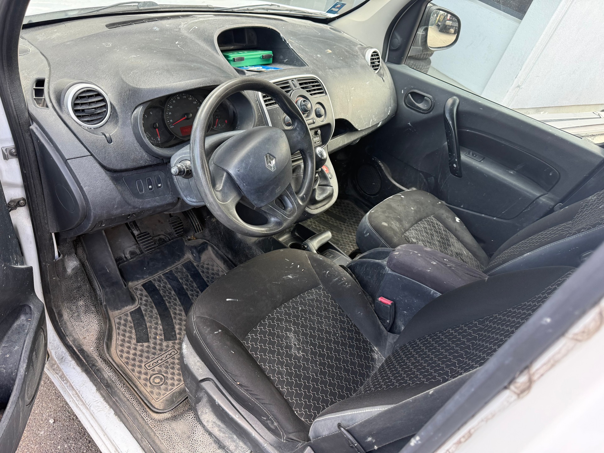 RENAULT Kangoo Medium TCe 115 ENERGY Business-image-6
