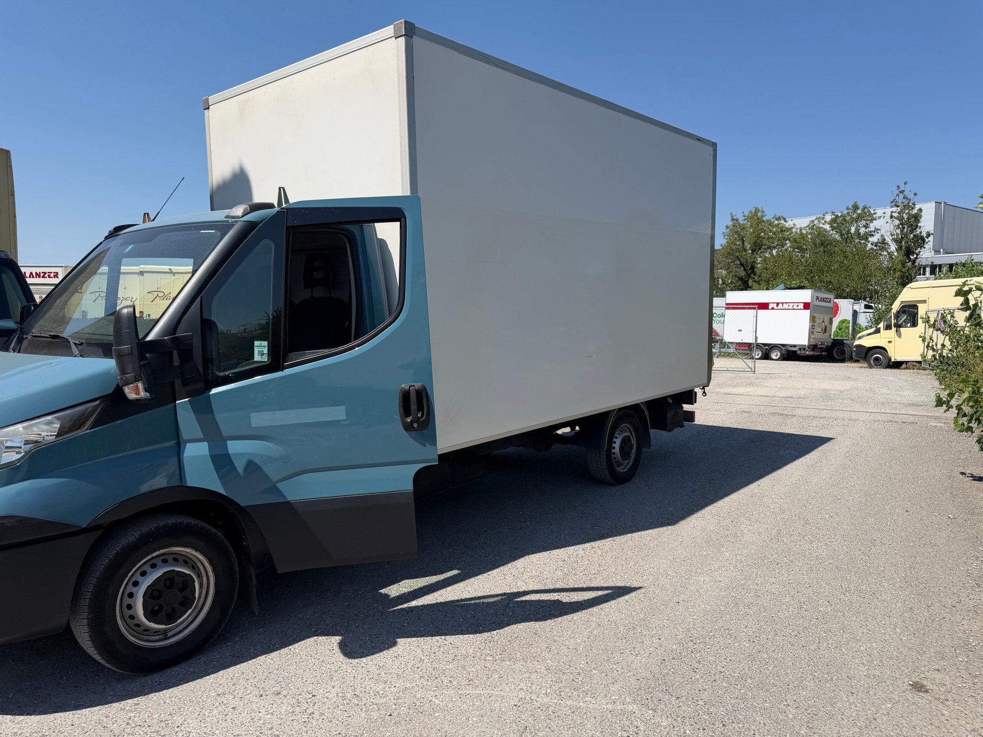 IVECO 35 S 18-image-2