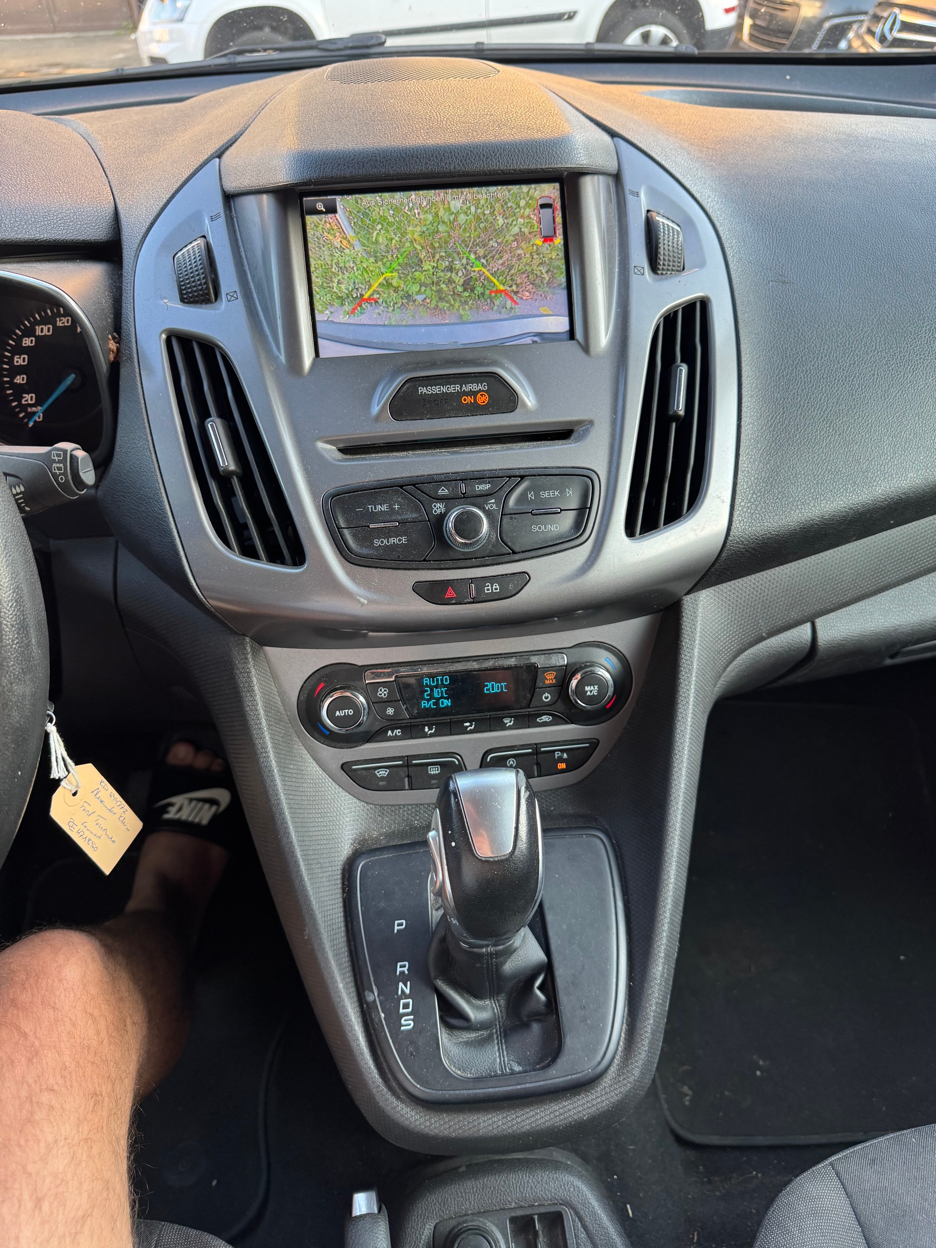 FORD Grand Tourneo Connect 1.5 TDCi Trend Powershift-image-15