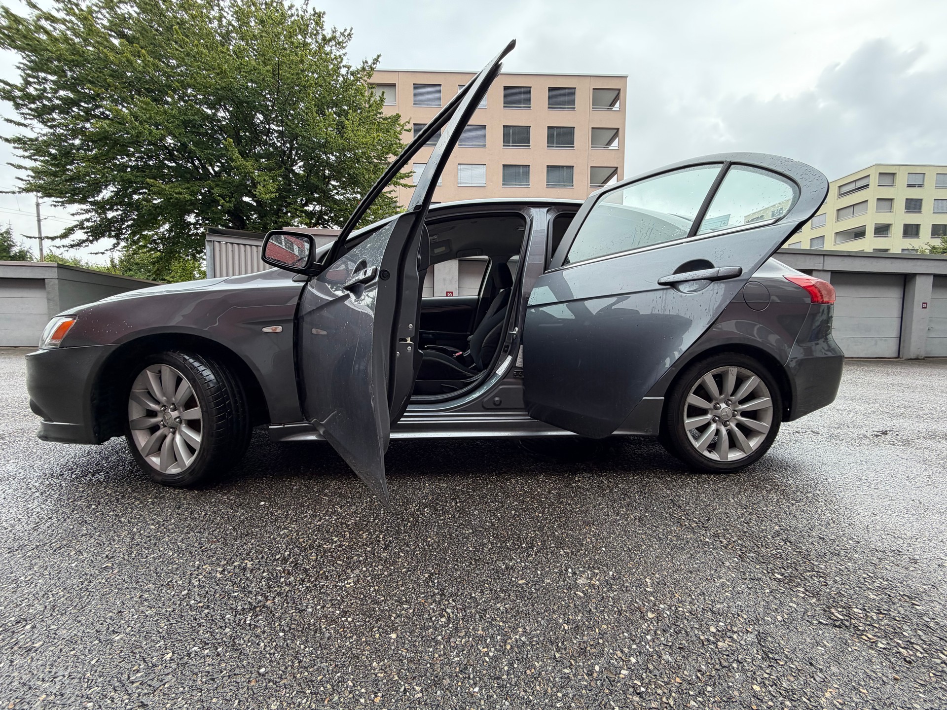 MITSUBISHI Lancer Sportback 1.8 Inform-image-6