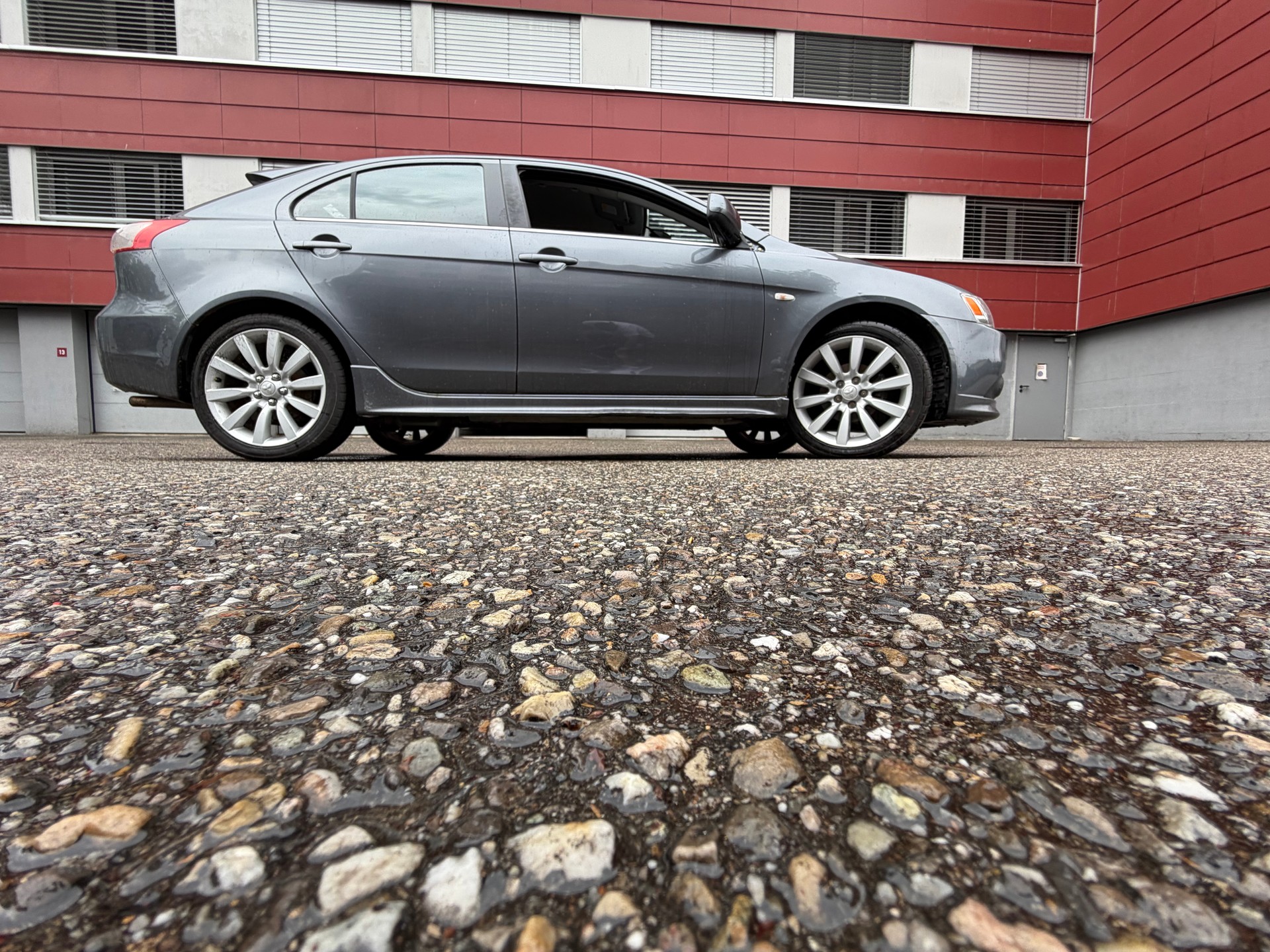 MITSUBISHI Lancer Sportback 1.8 Inform-image-4