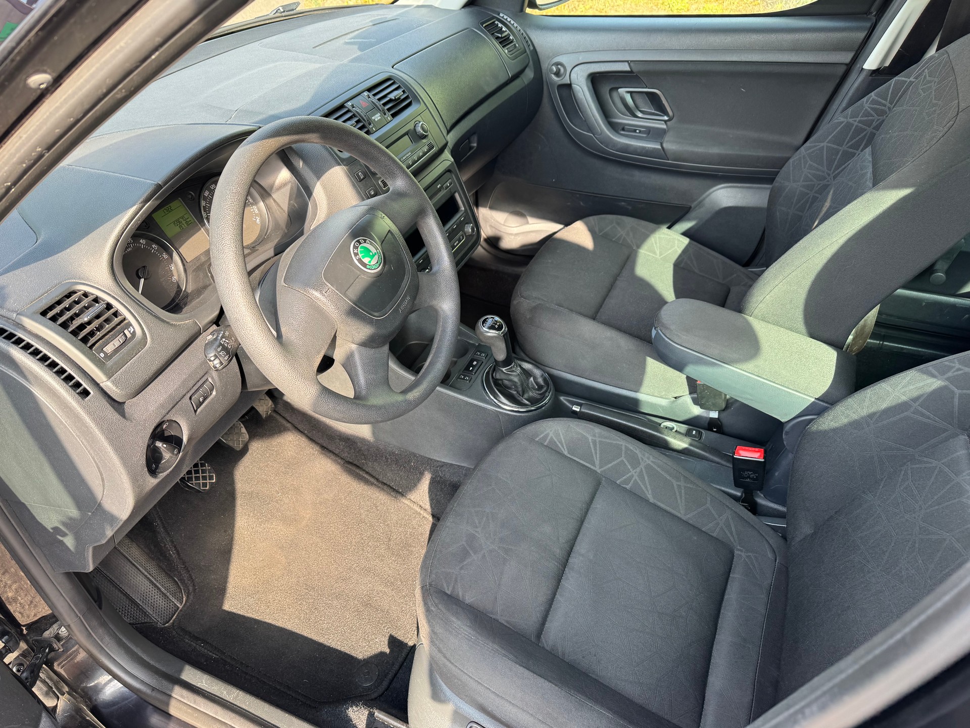 SKODA Roomster 1.6 TDI Family-image-6