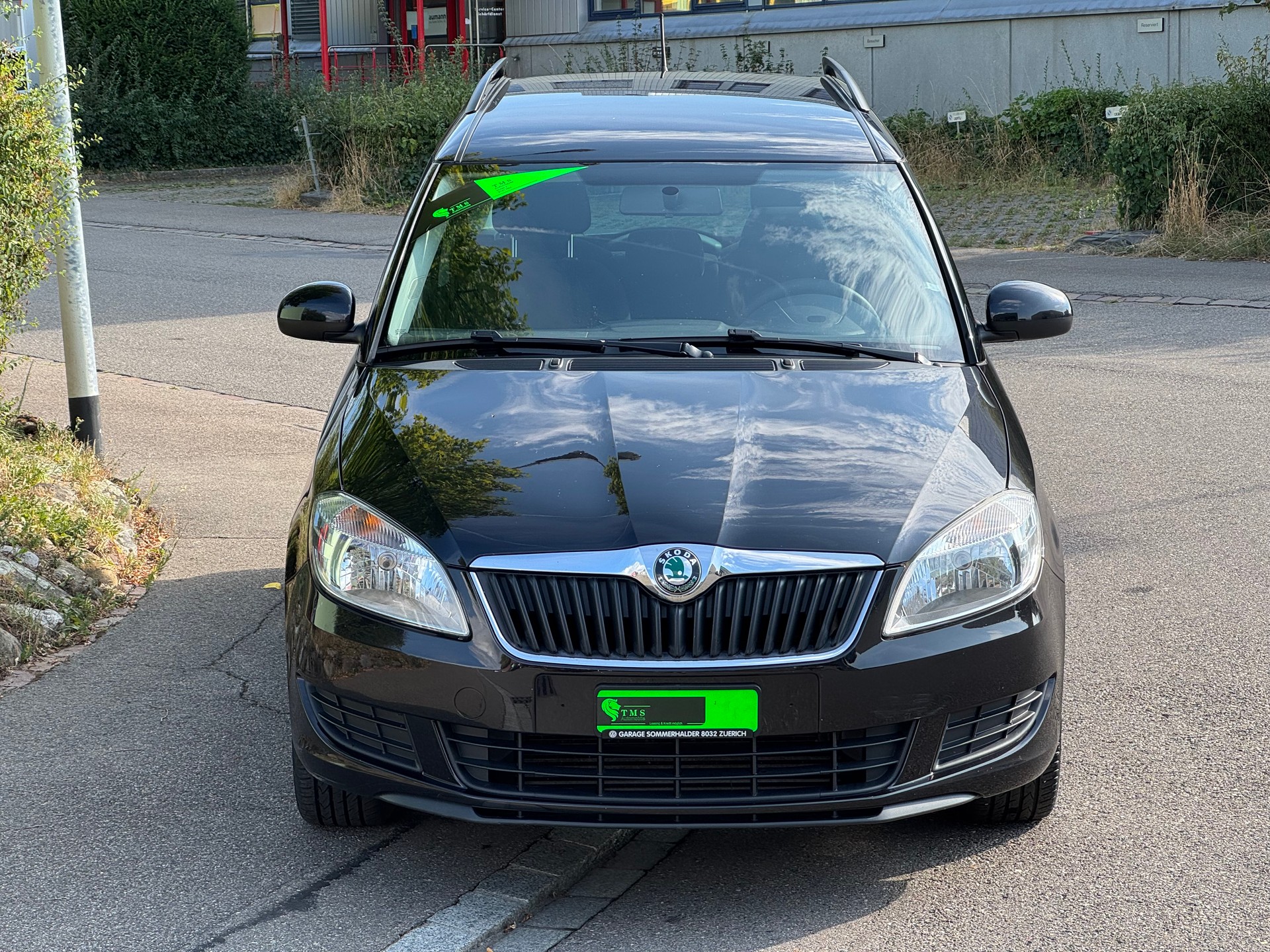 SKODA Roomster 1.6 TDI Family-image-1