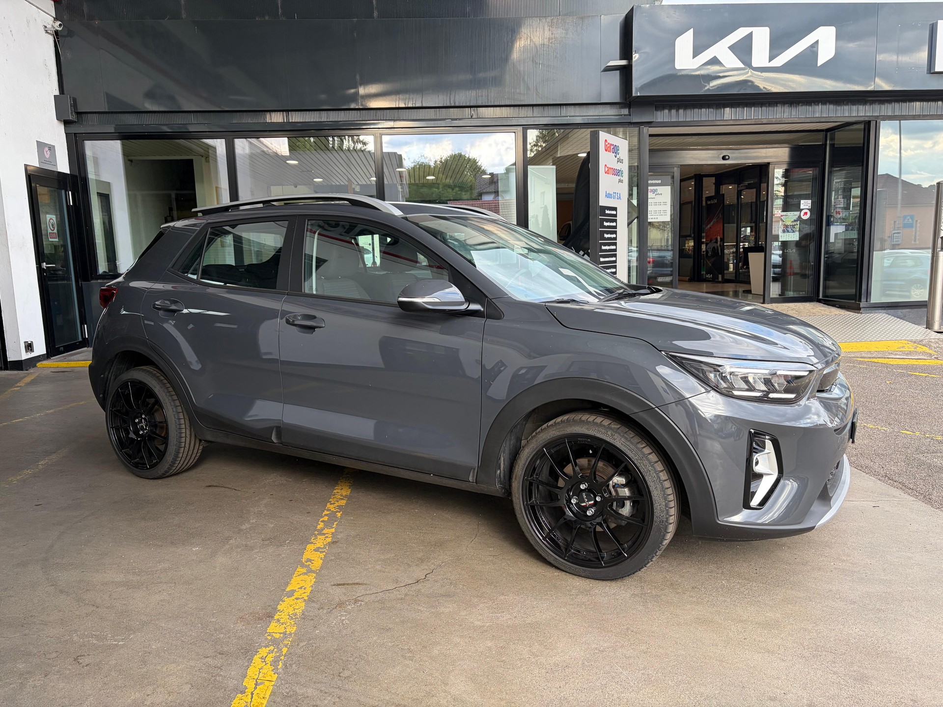 KIA Stonic 1.0 T Power Edition-image-1