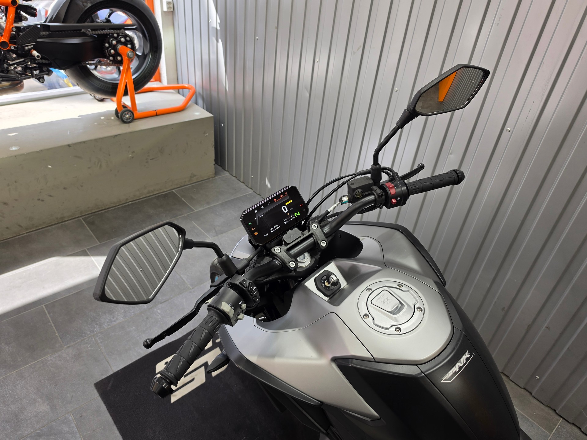 CF MOTO 125NK-image-6
