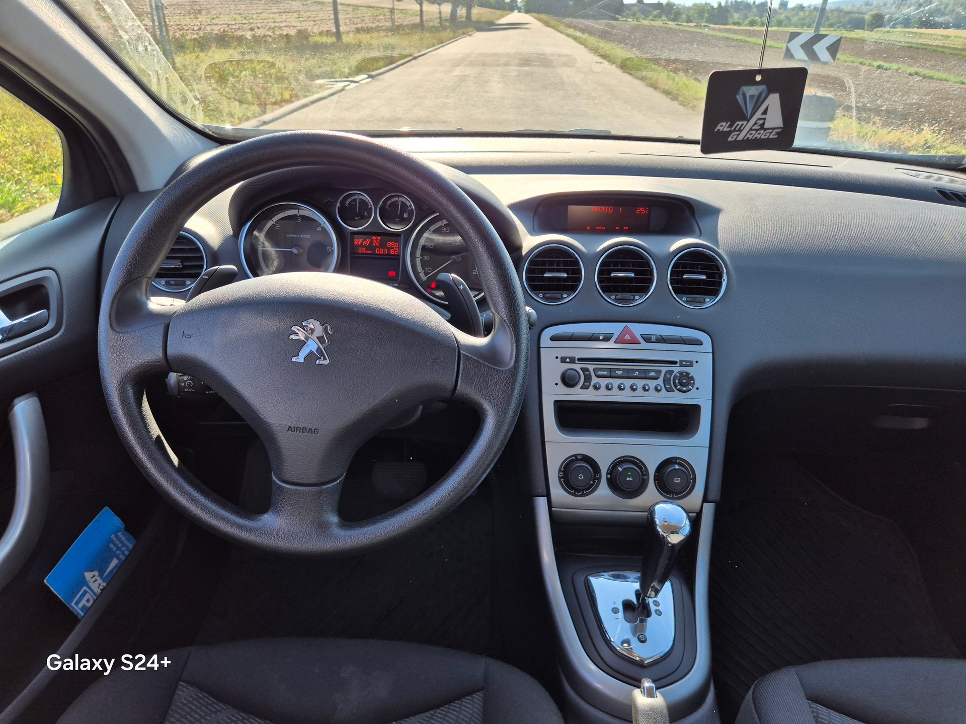 PEUGEOT 308 SW 1.6 HDI Active EGS6-image-8