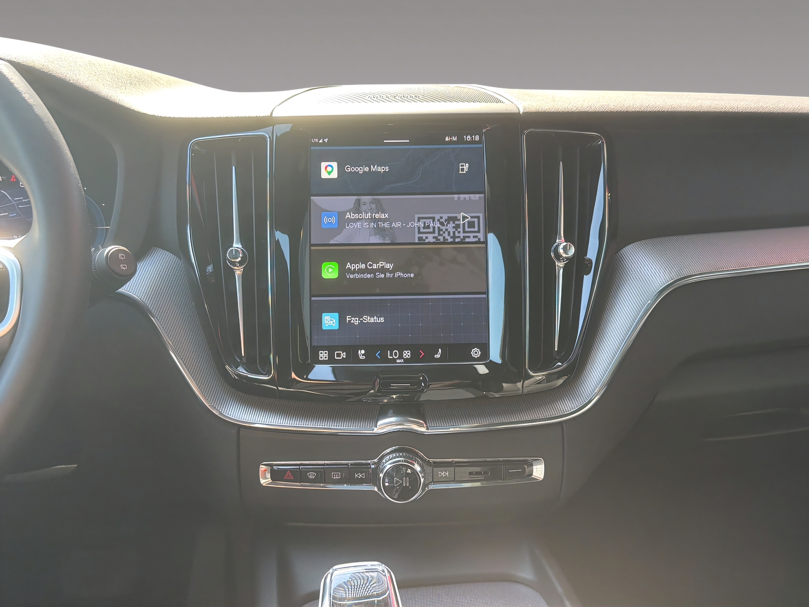 VOLVO XC60 2.0 T8 TE Plus Dark eAWD-image-10