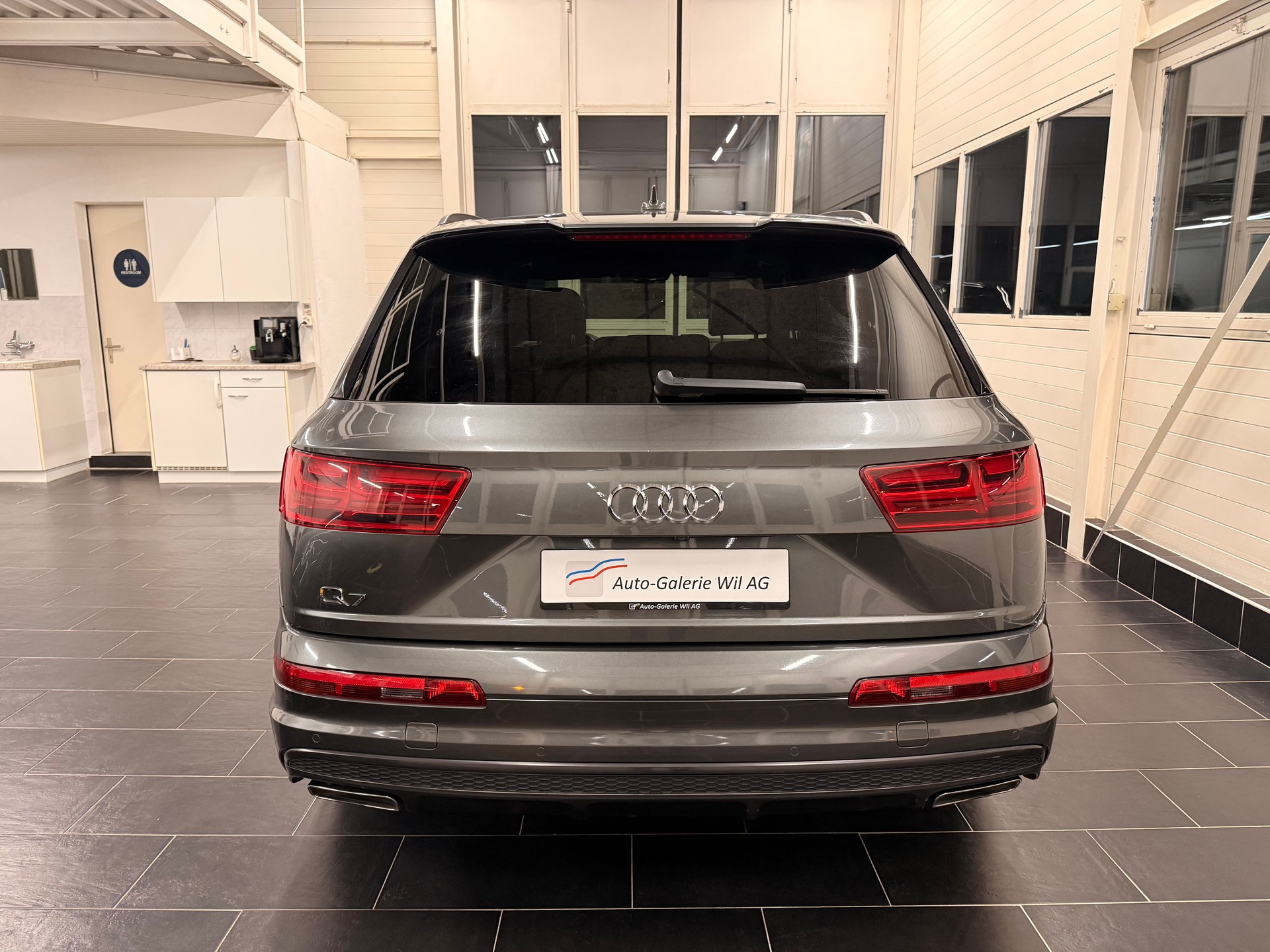 AUDI Q7 3.0 TDI quattro tiptronic-image-4