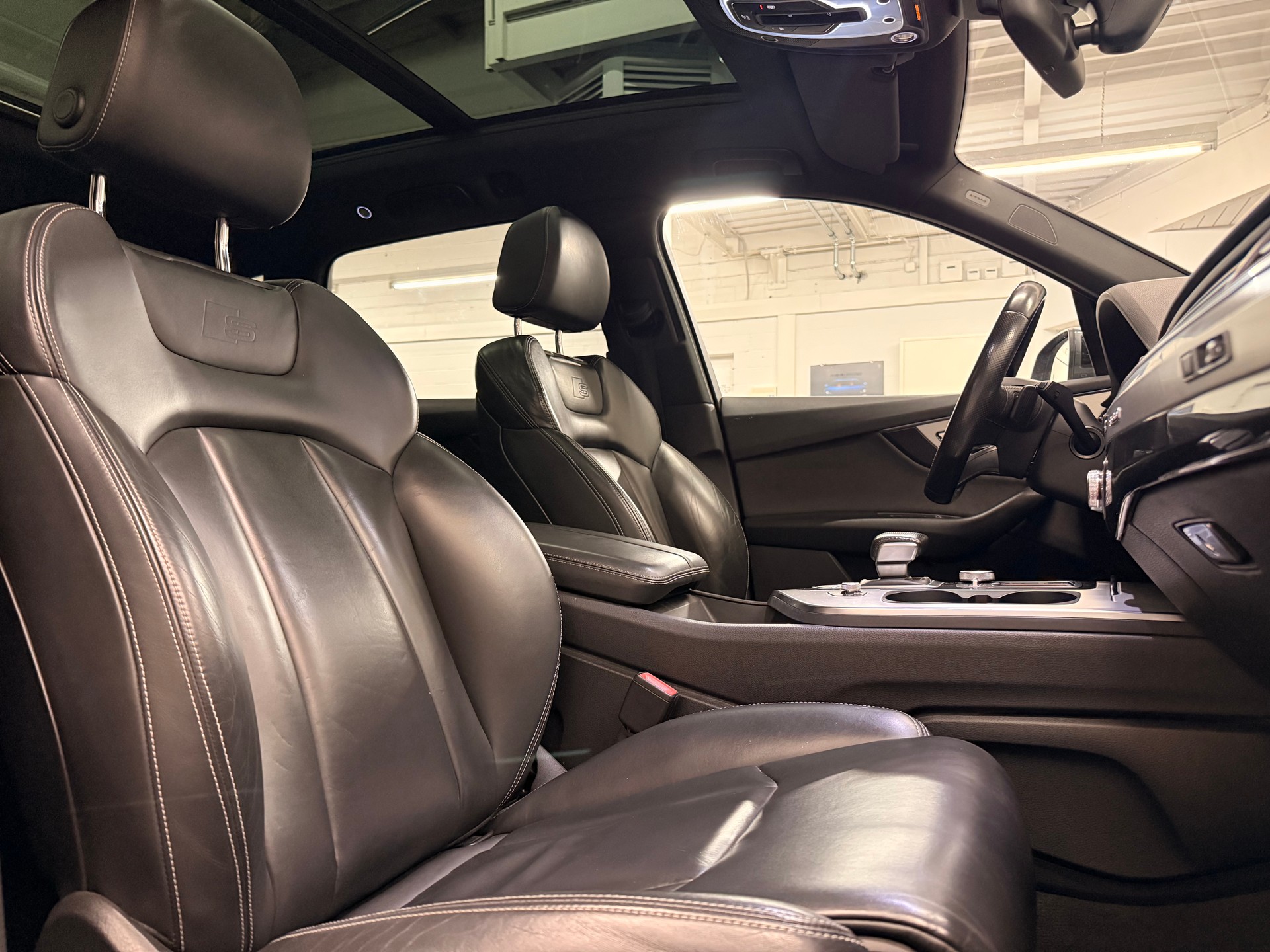 AUDI Q7 3.0 TDI quattro tiptronic-image-6