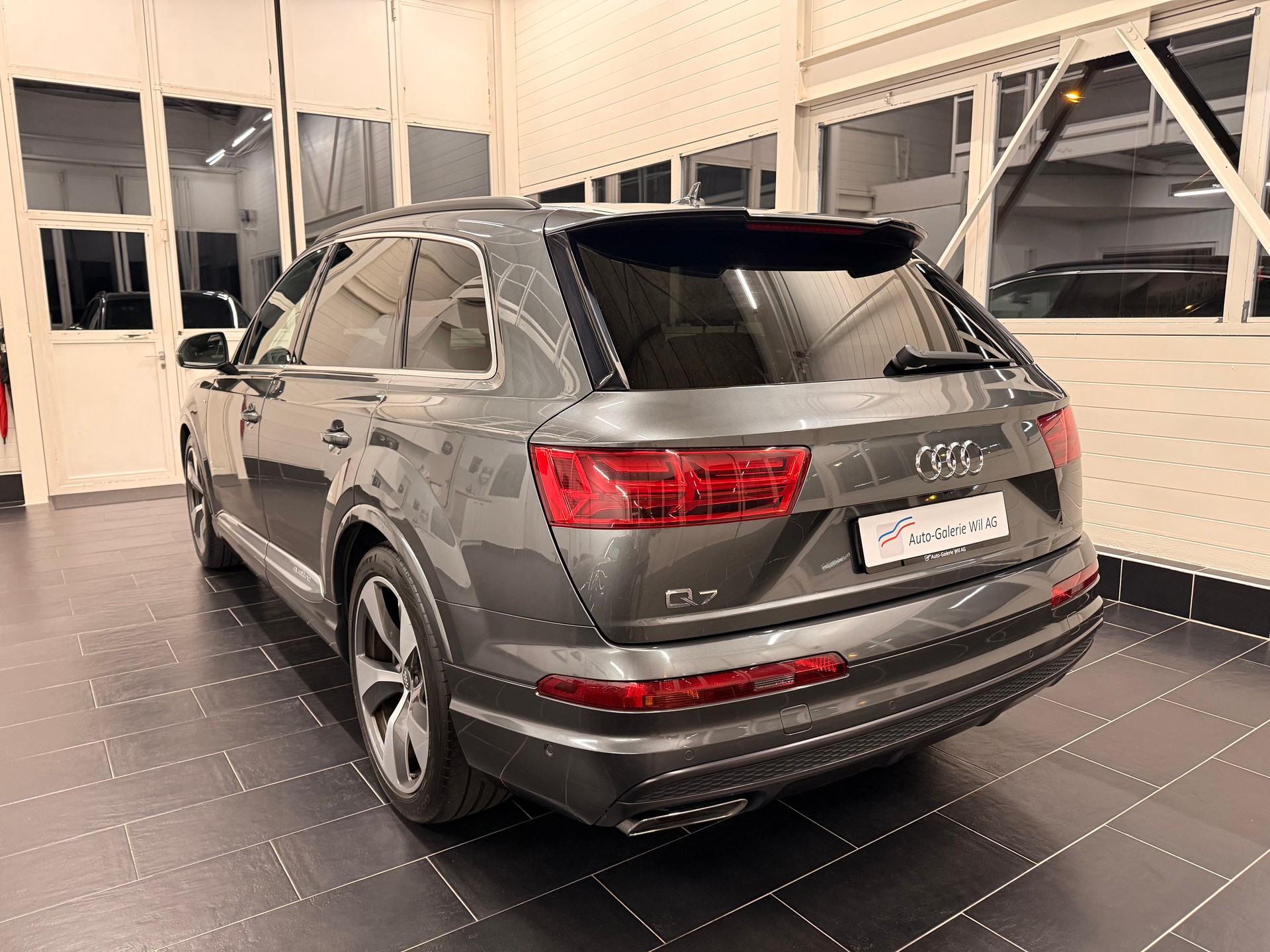 AUDI Q7 3.0 TDI quattro tiptronic-image-3