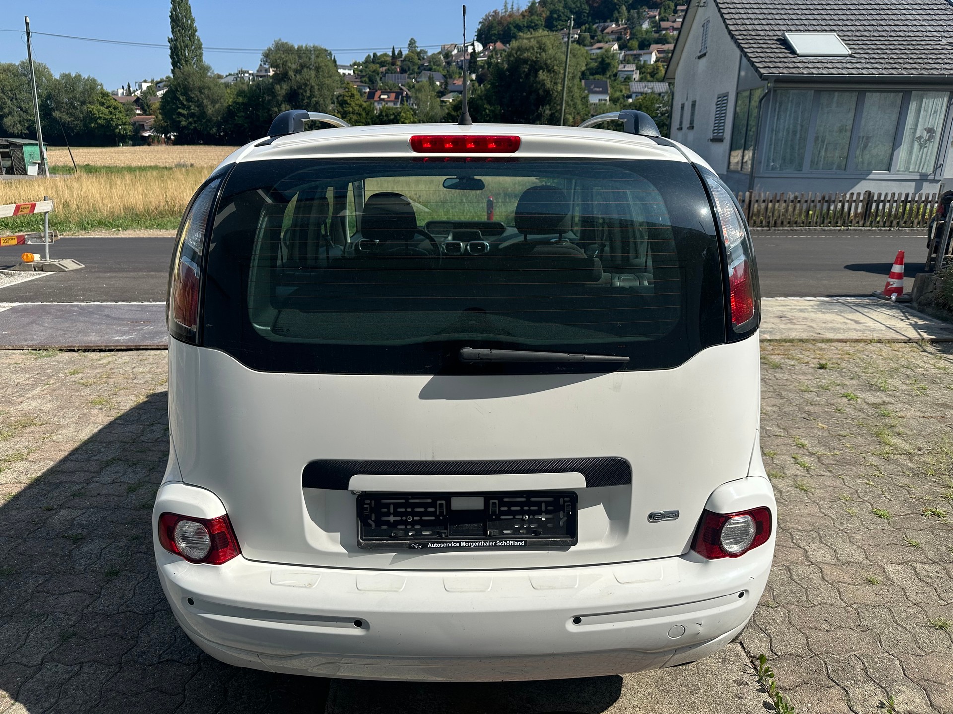 CITROEN C3 Picasso 1.6 HDi Exclusive EGS6-image-8
