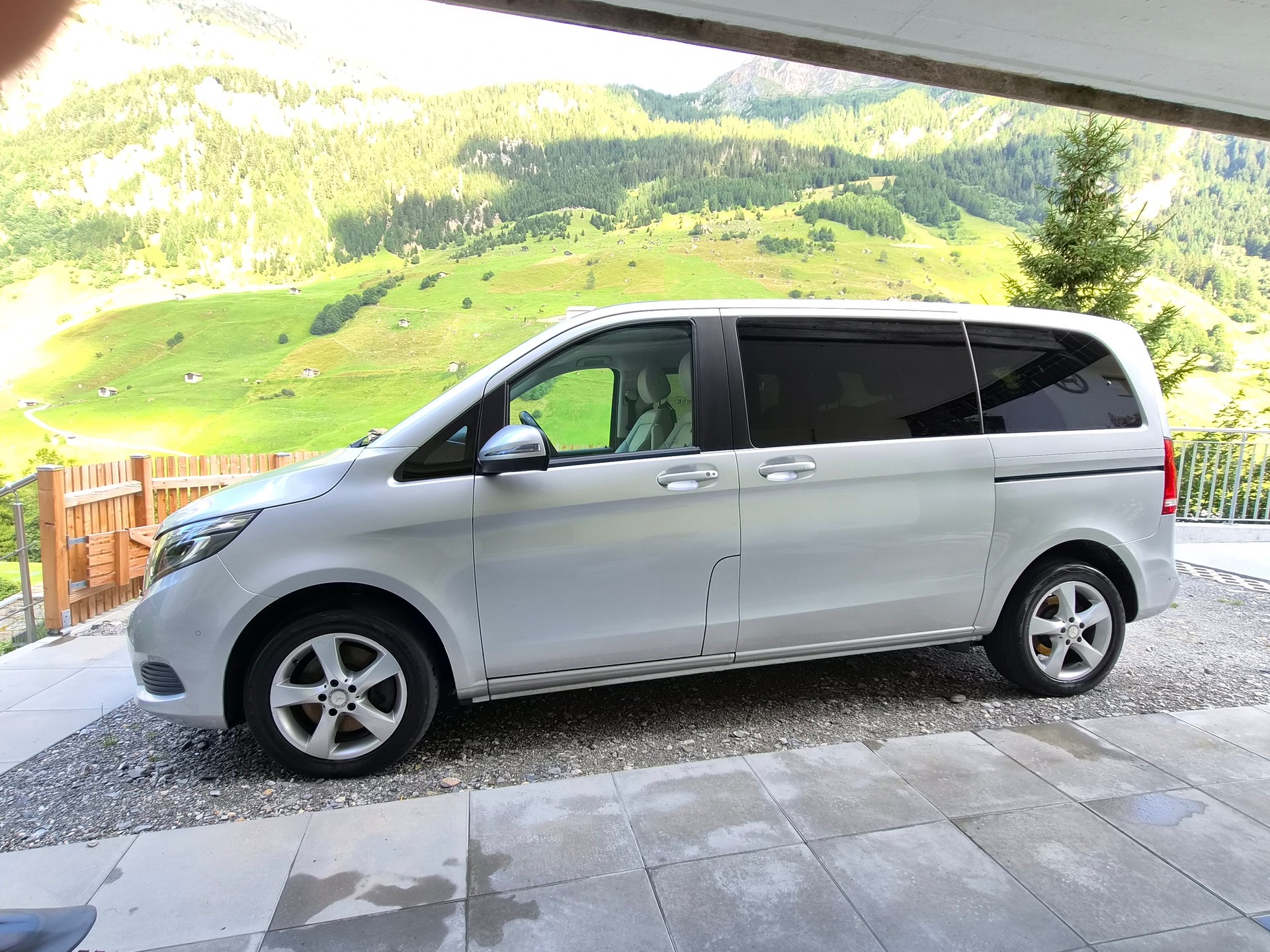 MERCEDES-BENZ V 250 d BlueTec Avant. kurz 4m-image-1