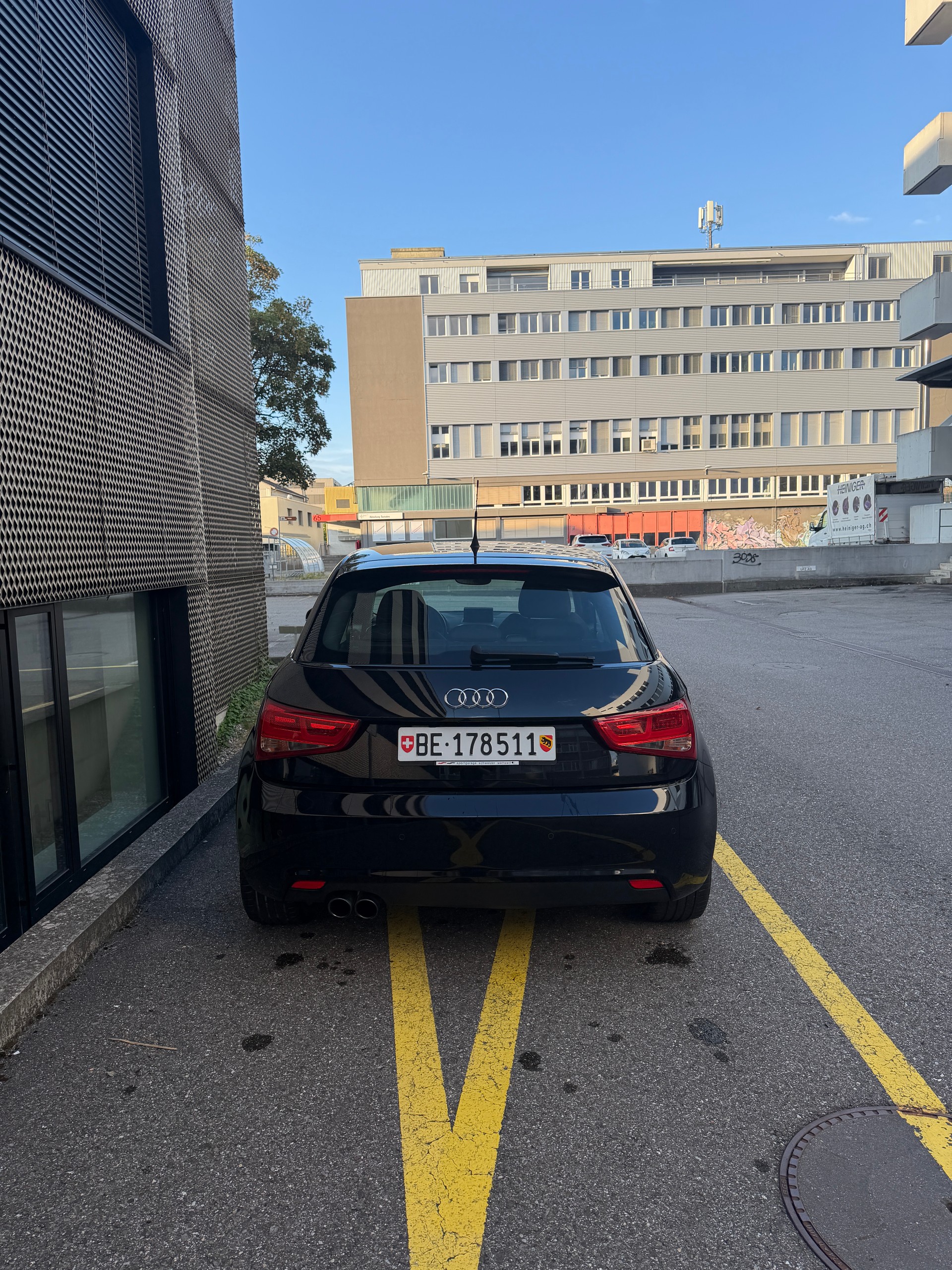 AUDI A1 Sportback 1.4 TFSI Ambition S-tronic-image-7