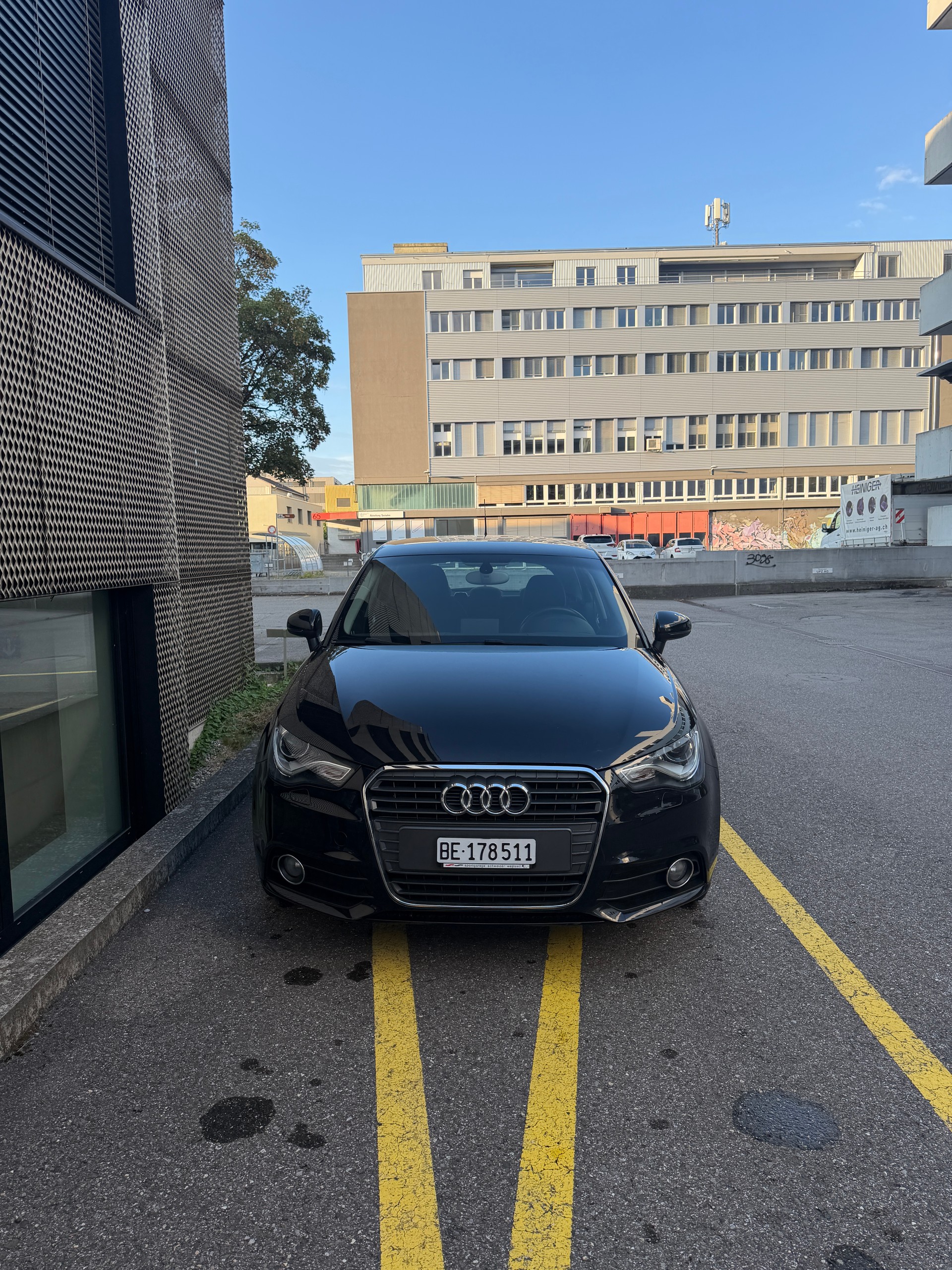 AUDI A1 Sportback 1.4 TFSI Ambition S-tronic-image-3