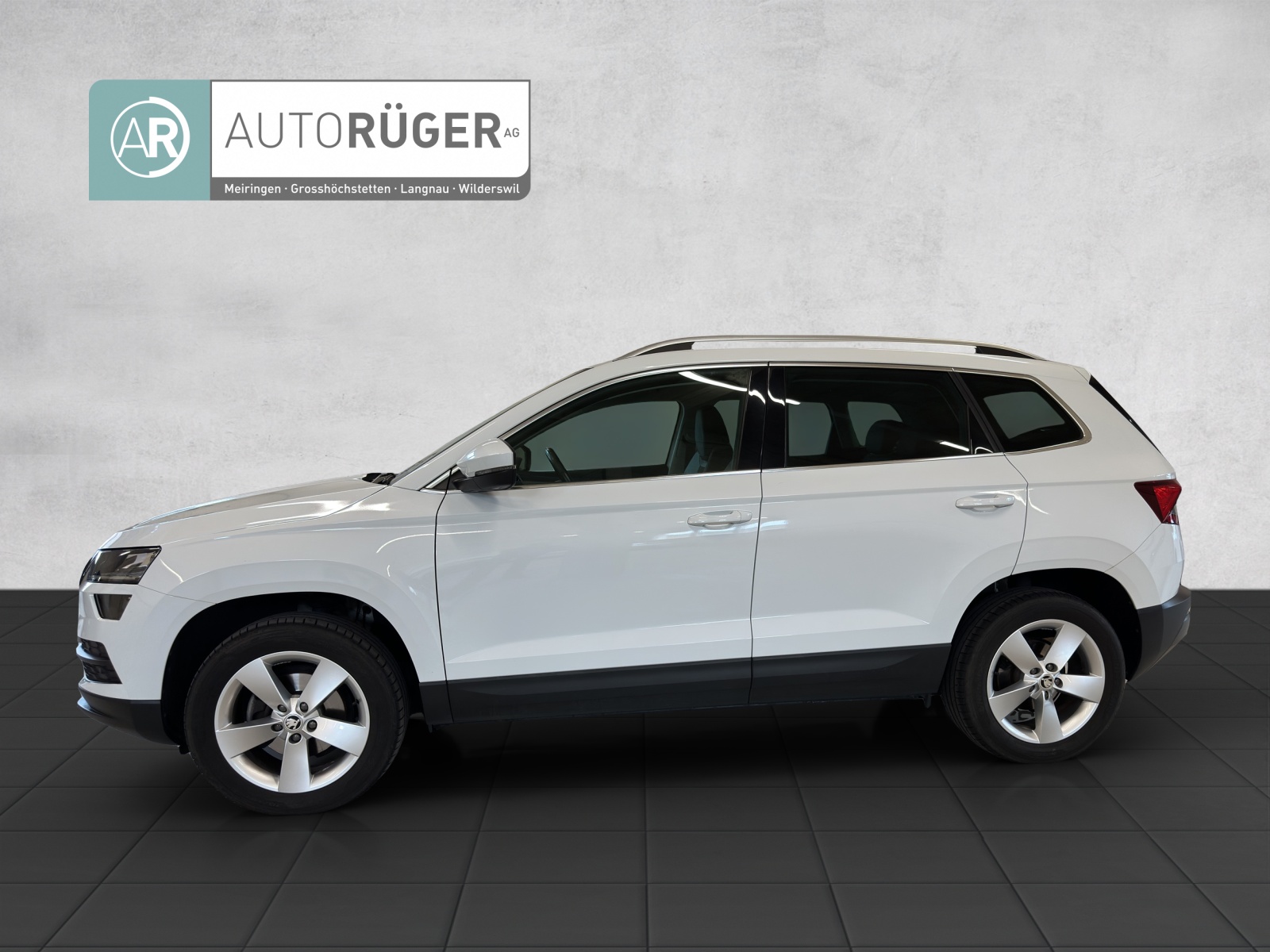 SKODA Karoq 1.6 TDI CR Smile-image-2