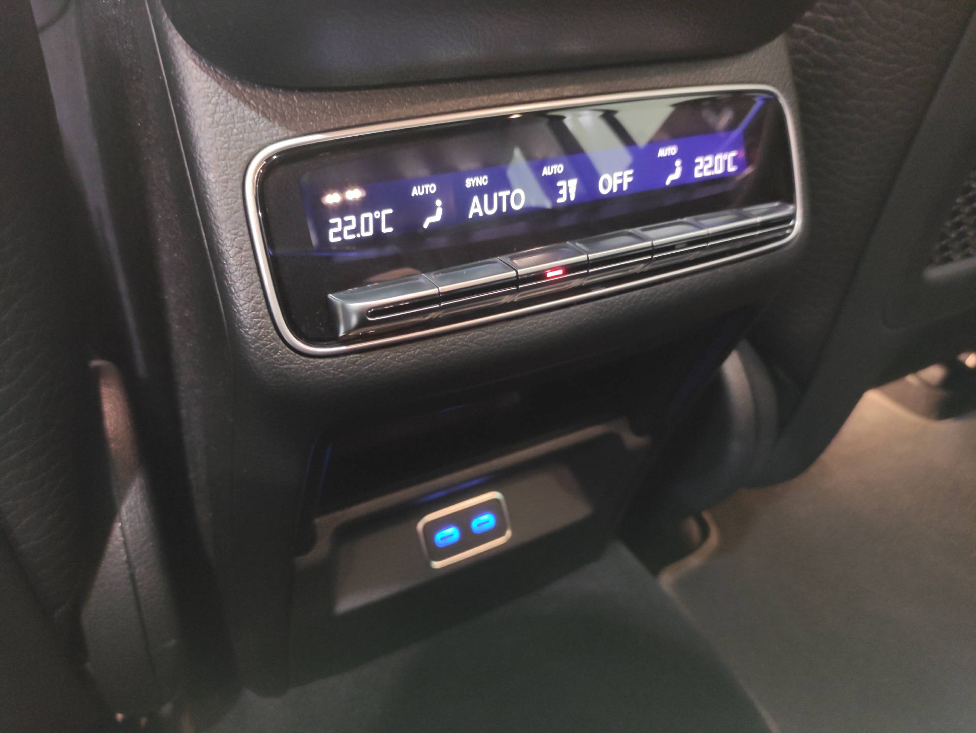 MERCEDES-BENZ GLS 580 AMG Line 4matic-image-14