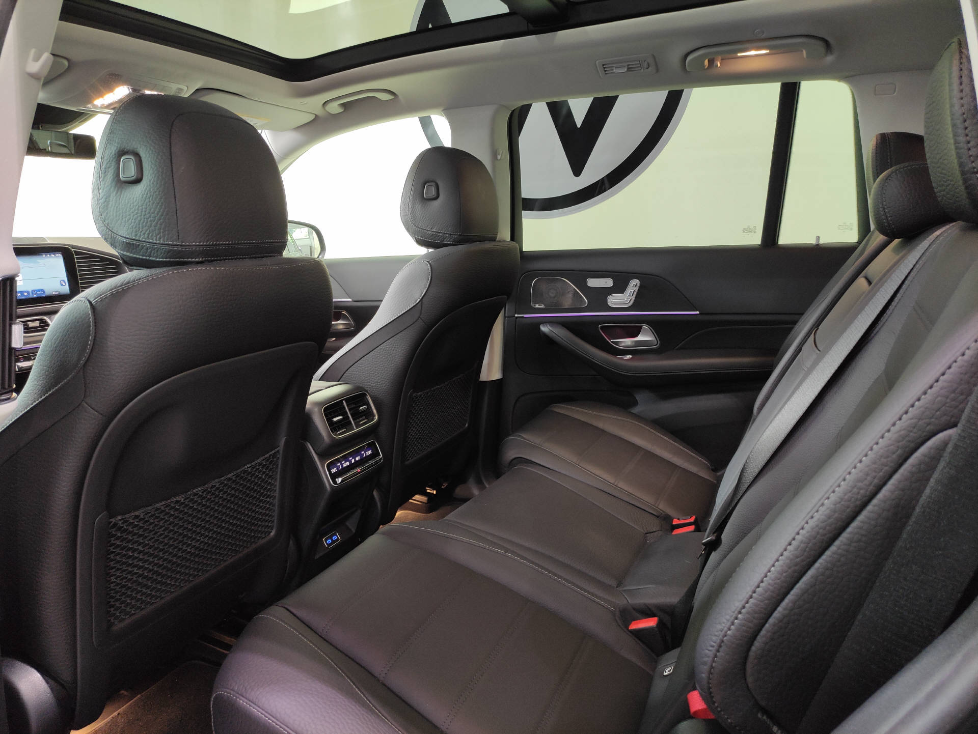 MERCEDES-BENZ GLS 580 AMG Line 4matic-image-15