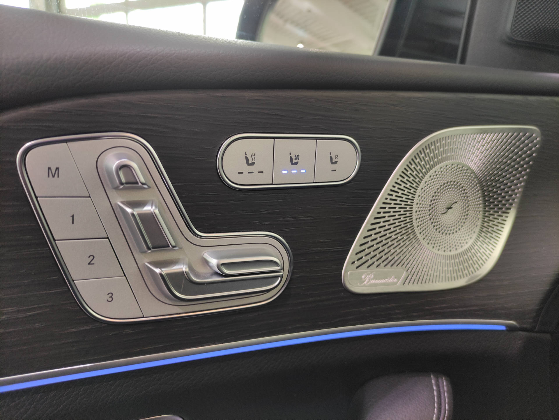 MERCEDES-BENZ GLS 580 AMG Line 4matic-image-4
