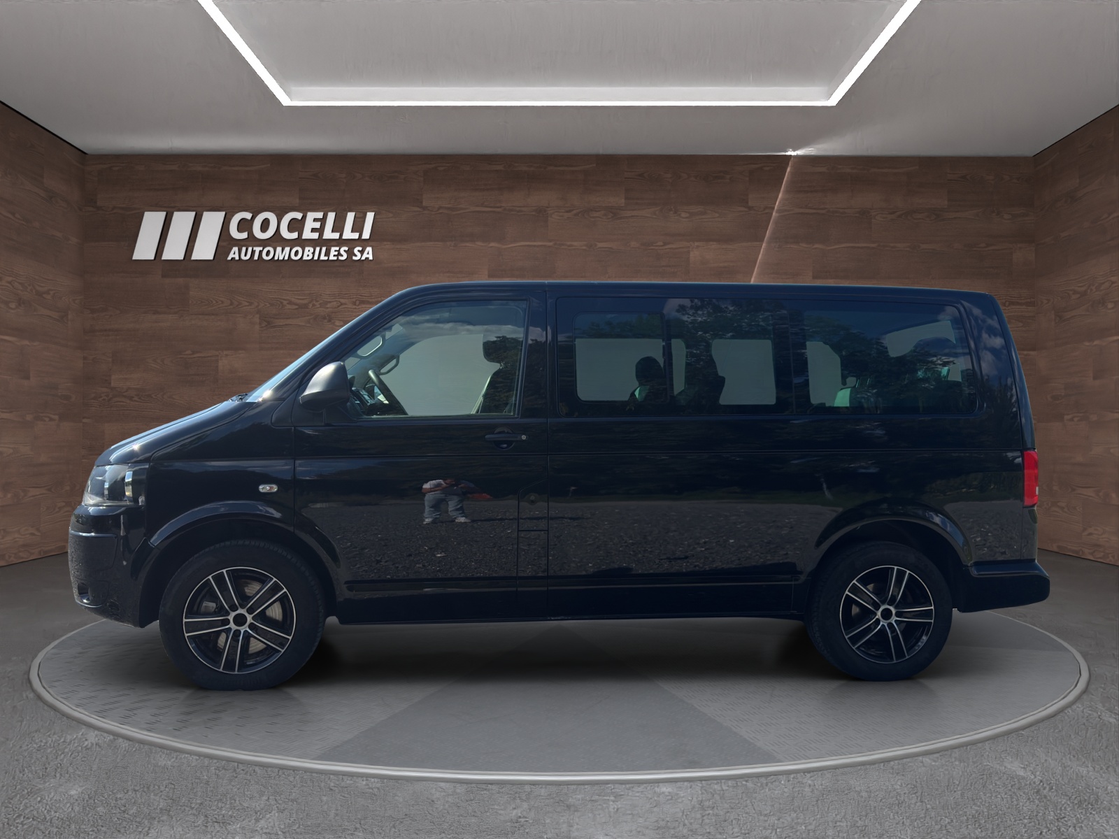 VW T5 Multivan 2.0 TDI CR Startline 4Motion-image-7