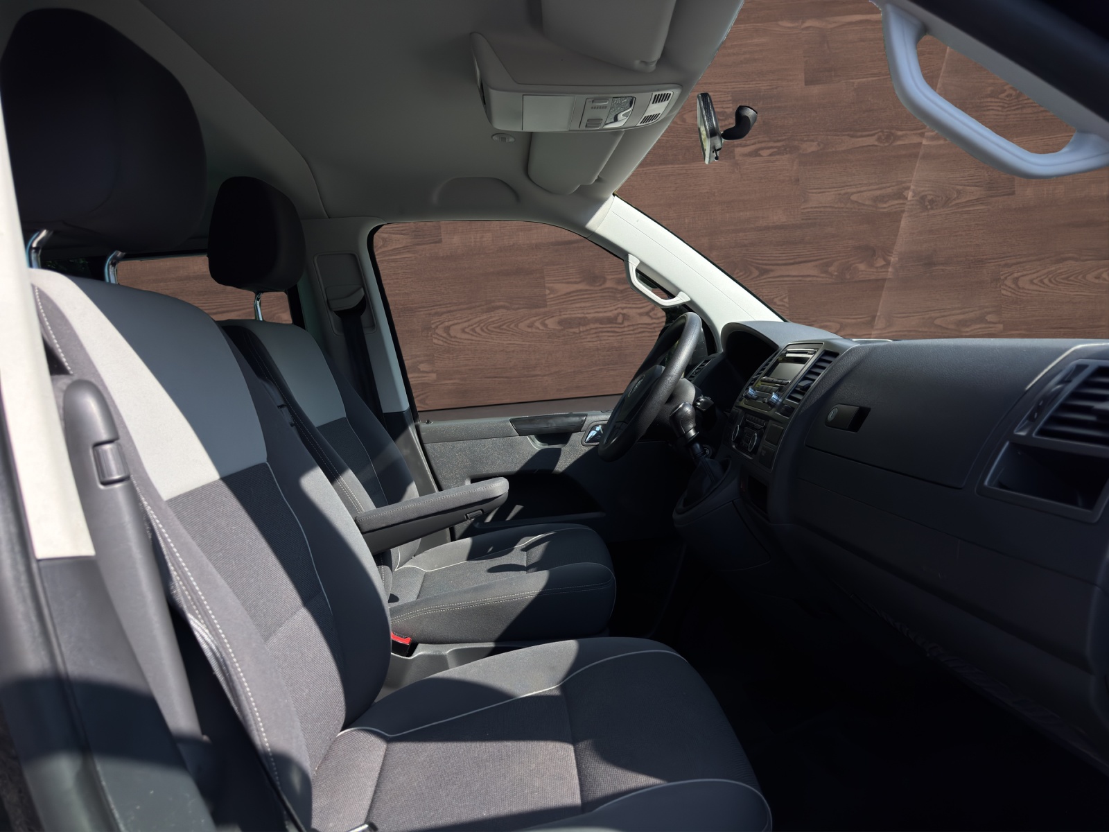 VW T5 Multivan 2.0 TDI CR Startline 4Motion-image-14