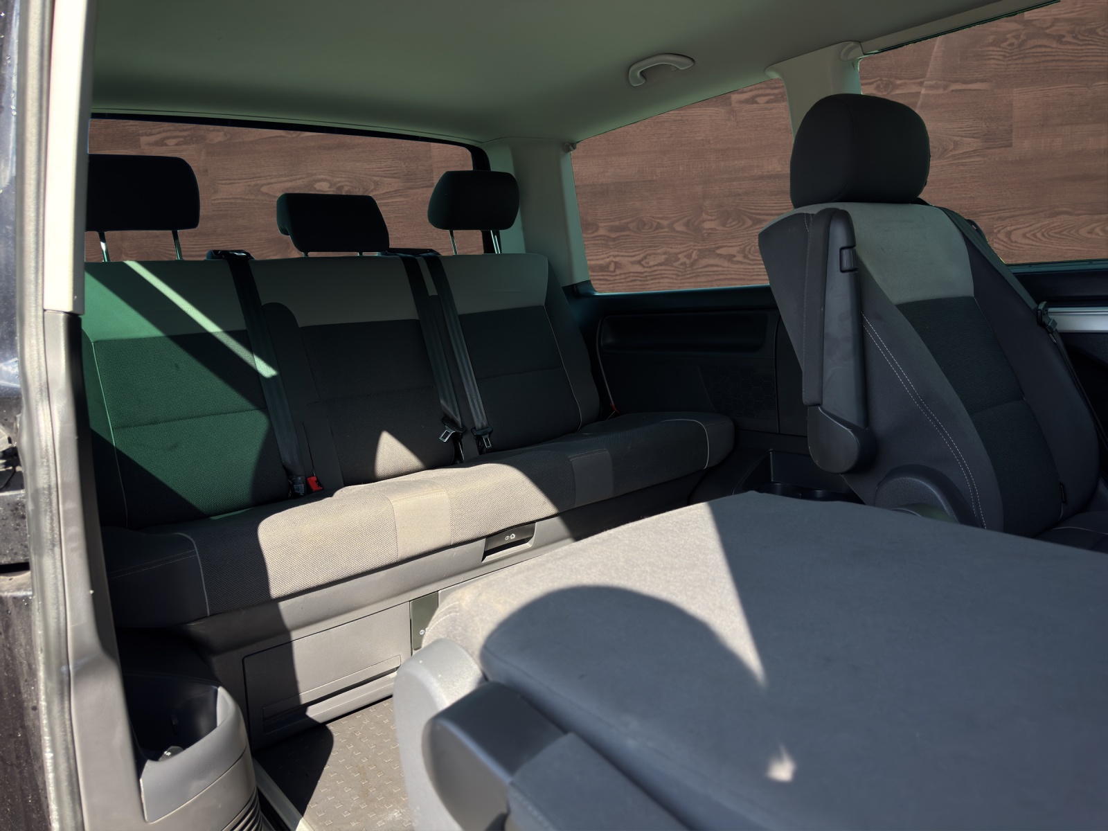VW T5 Multivan 2.0 TDI CR Startline 4Motion-image-15