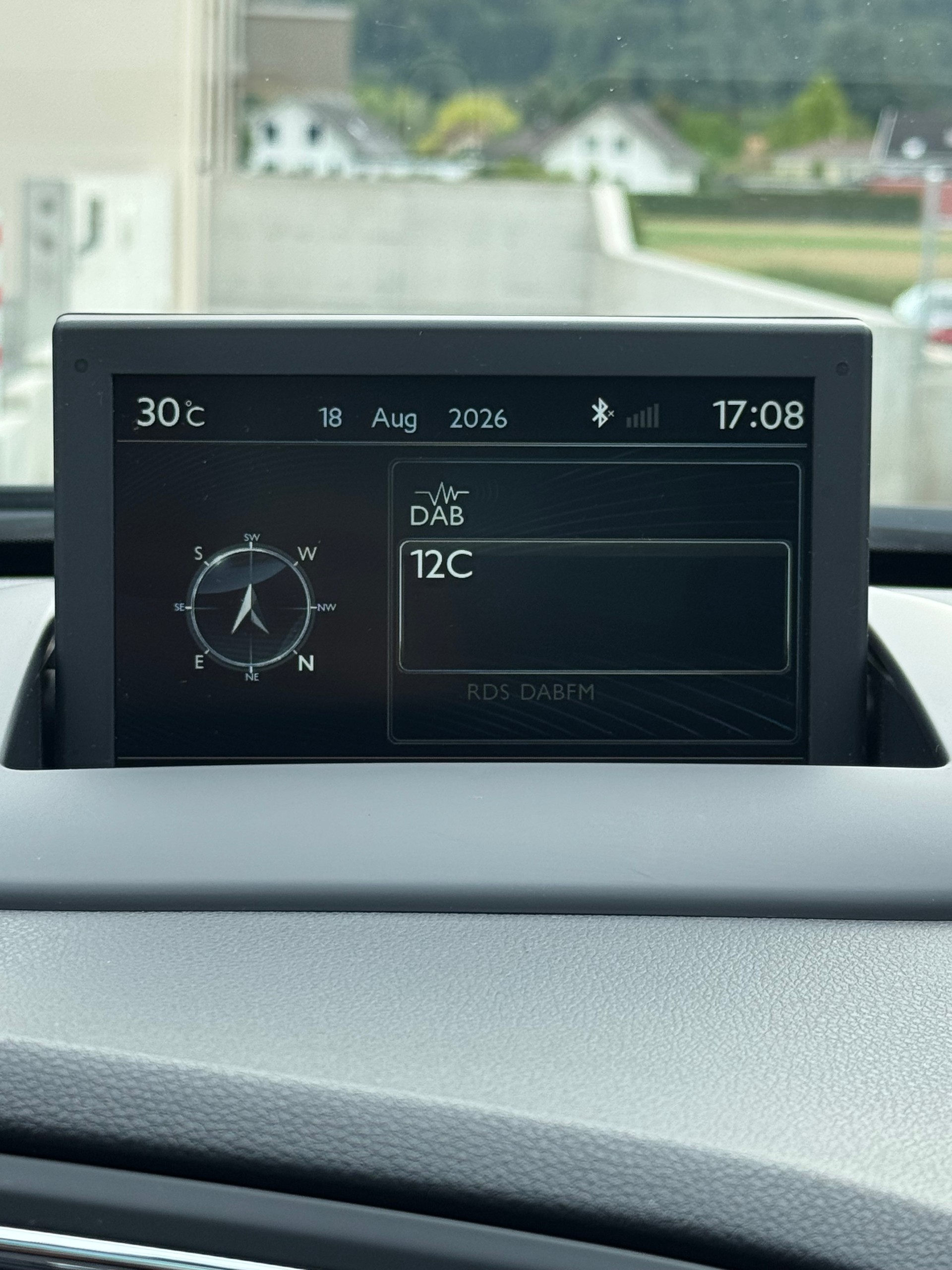 PEUGEOT 5008 2.0 HDI Active Tiptronic-image-15