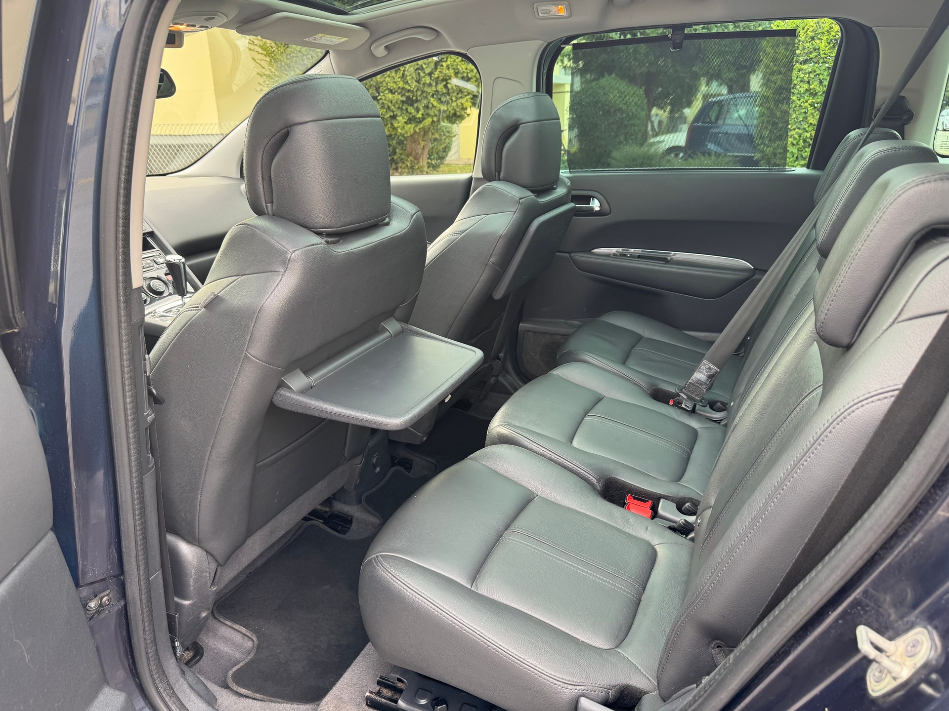 PEUGEOT 5008 2.0 HDI Active Tiptronic-image-17