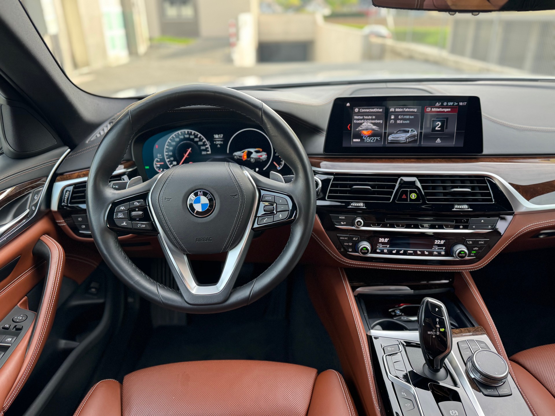 BMW 530d xDrive Luxury Line Steptronic-image-10