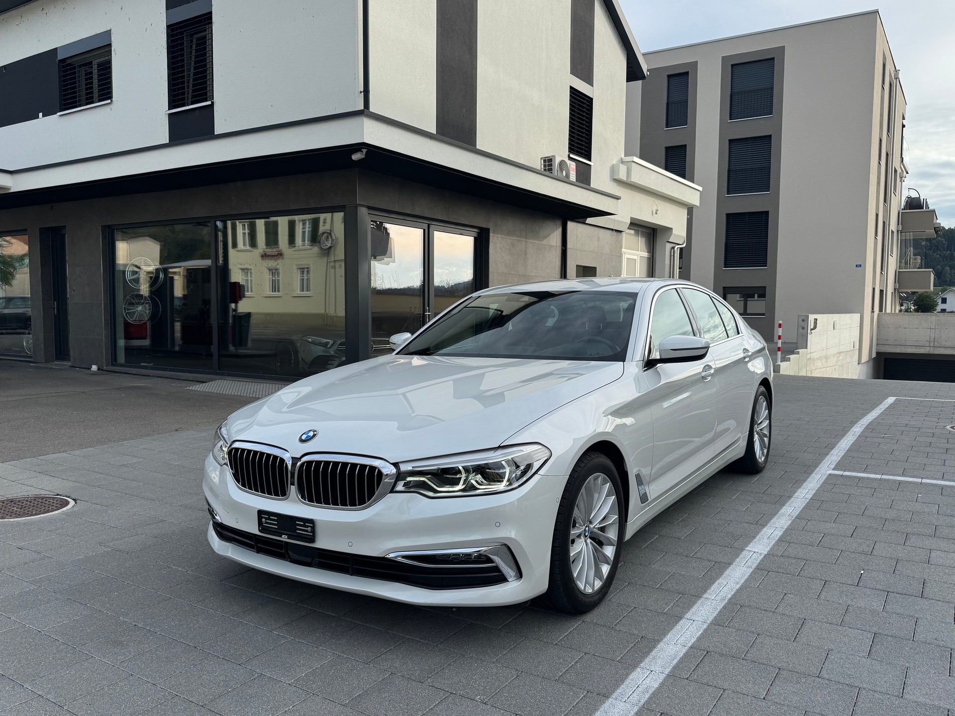 BMW 530d xDrive Luxury Line Steptronic