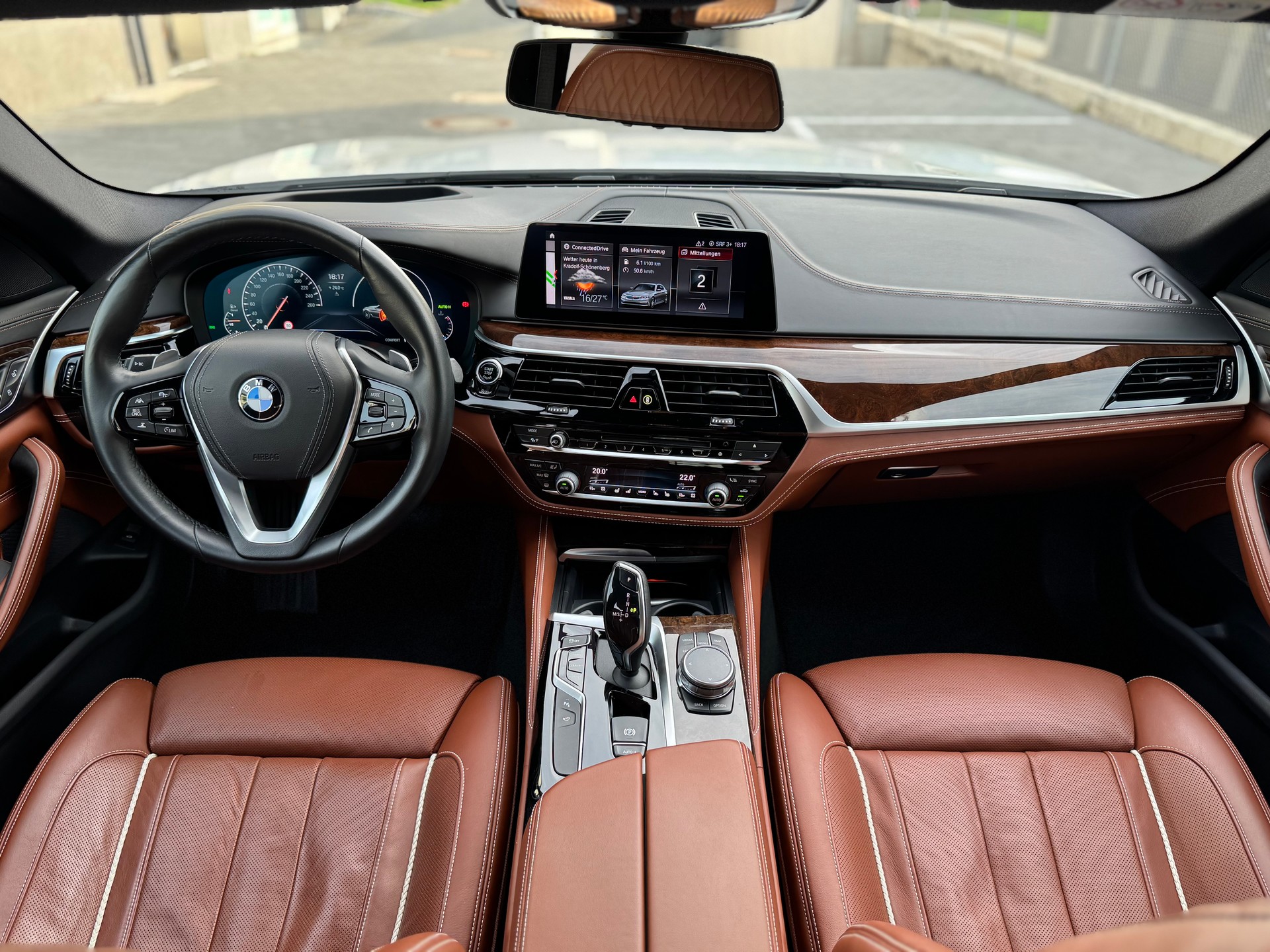 BMW 530d xDrive Luxury Line Steptronic-image-9