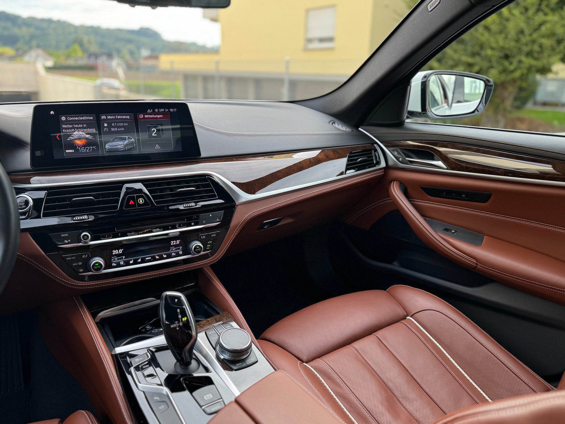 BMW 530d xDrive Luxury Line Steptronic-image-11