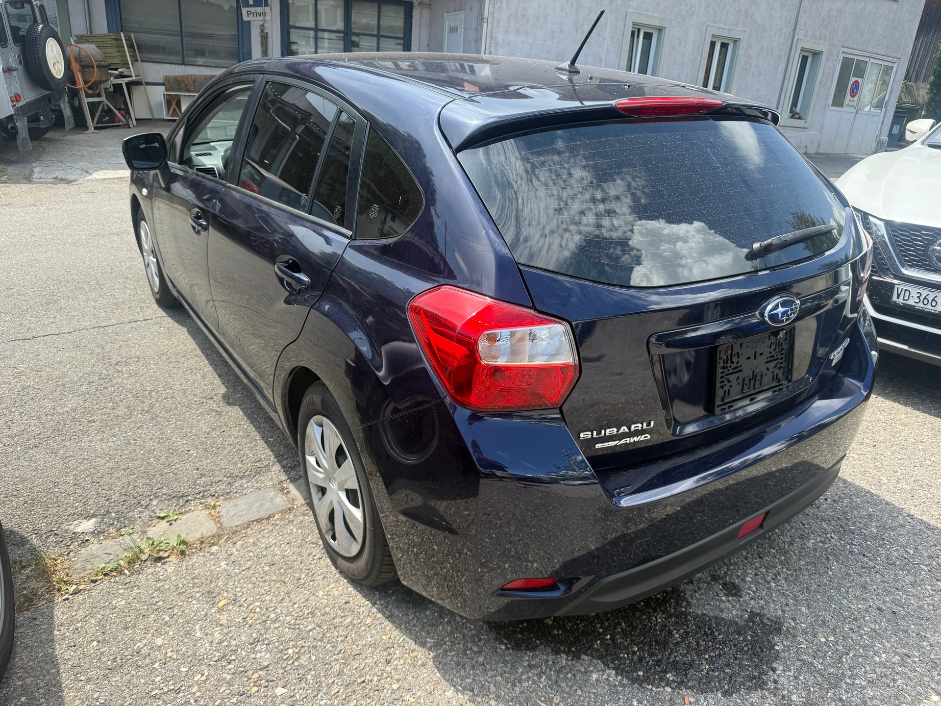 SUBARU Impreza 1.6 Swiss one-image-2
