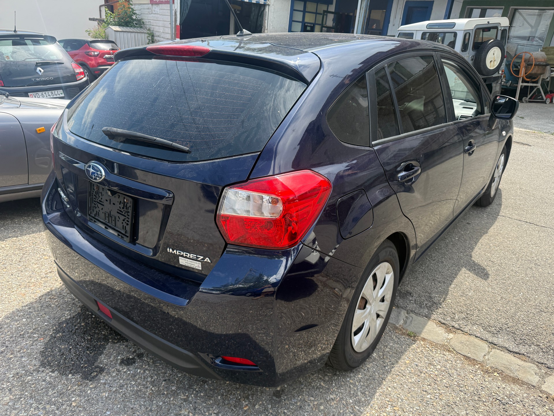 SUBARU Impreza 1.6 Swiss one-image-3
