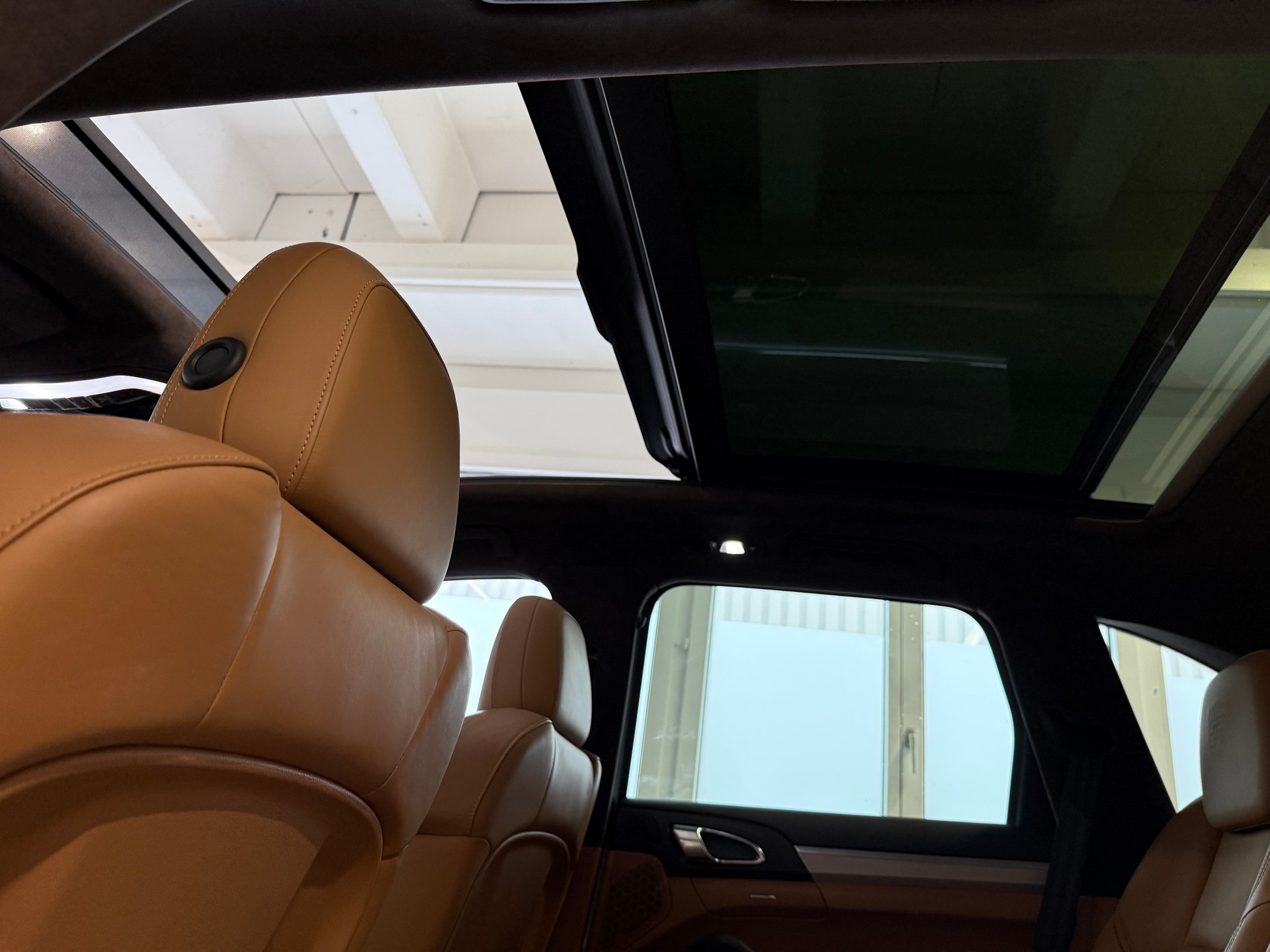 PORSCHE Cayenne Turbo S-image-20