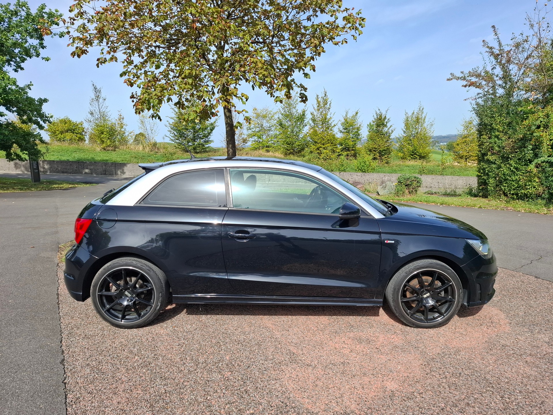 AUDI A1 Sport 1.4 TFSI Ambition S-tronic-image-6