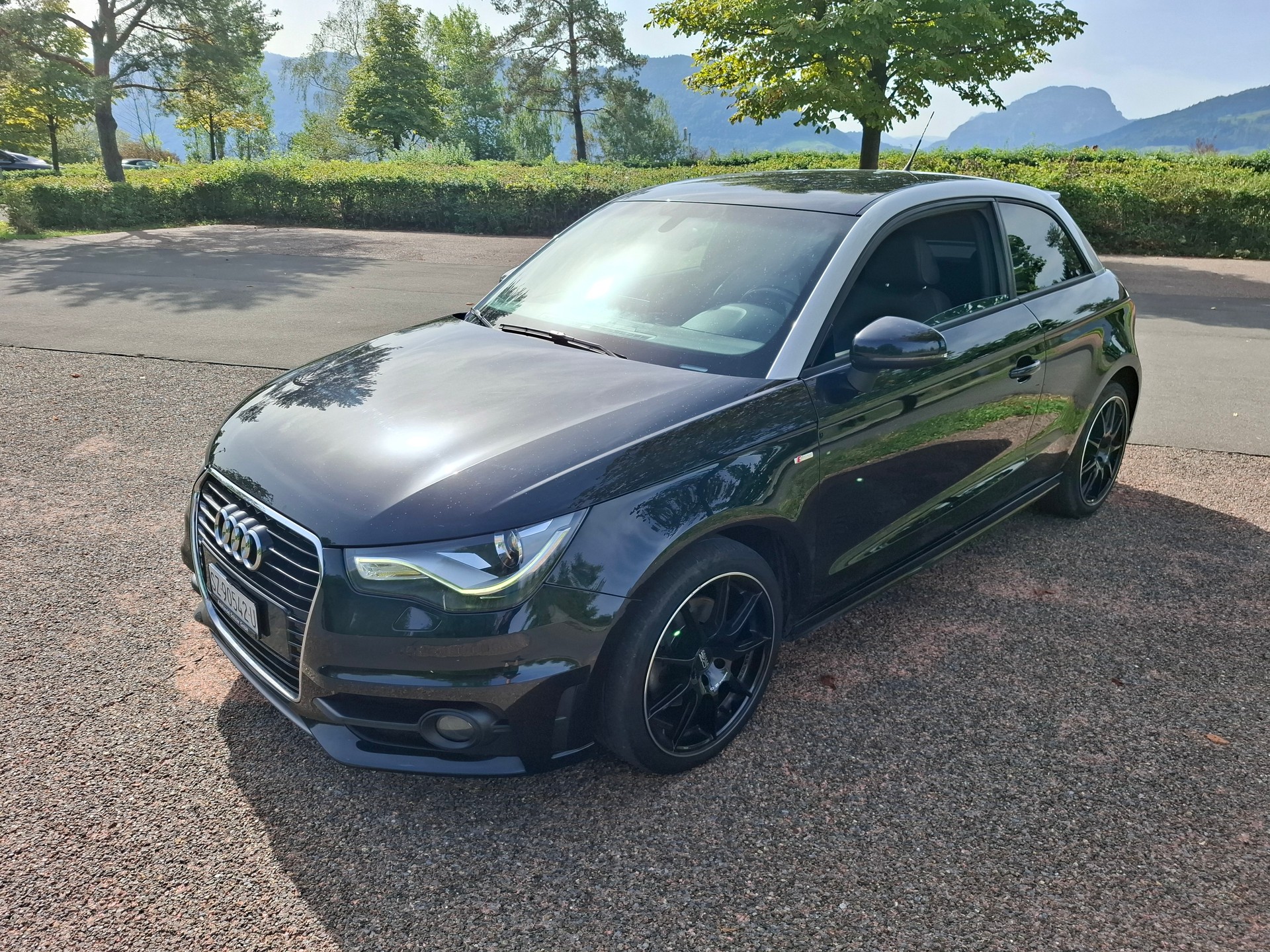 AUDI A1 Sport 1.4 TFSI Ambition S-tronic-image-2