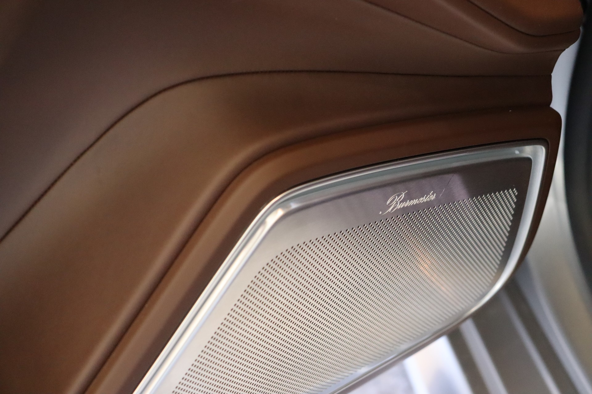 PORSCHE Panamera Sport Turismo 4.0 V8 Turbo-image-15