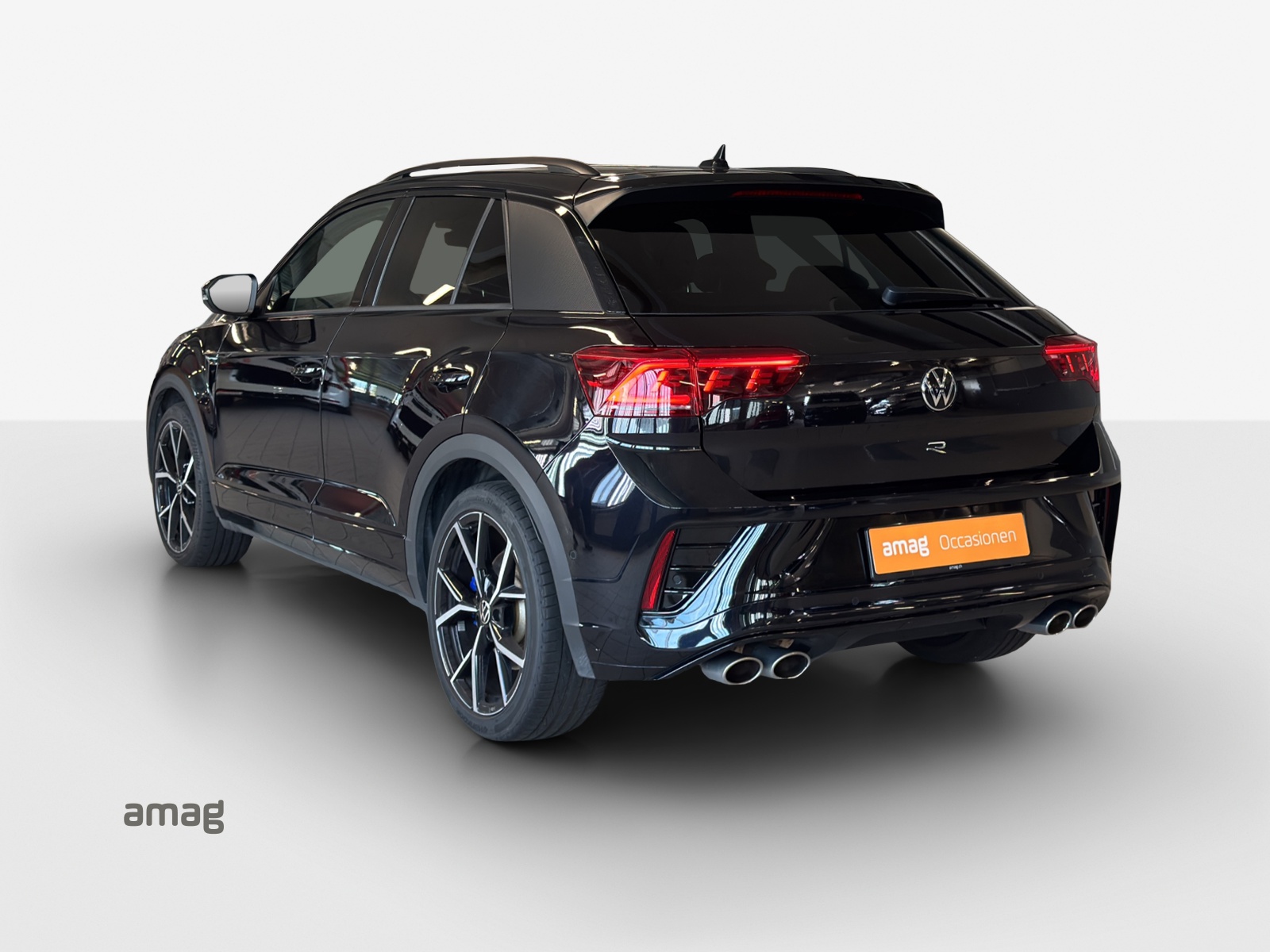 VW T-Roc 2.0 TSI R DSG 4Motion-image-2