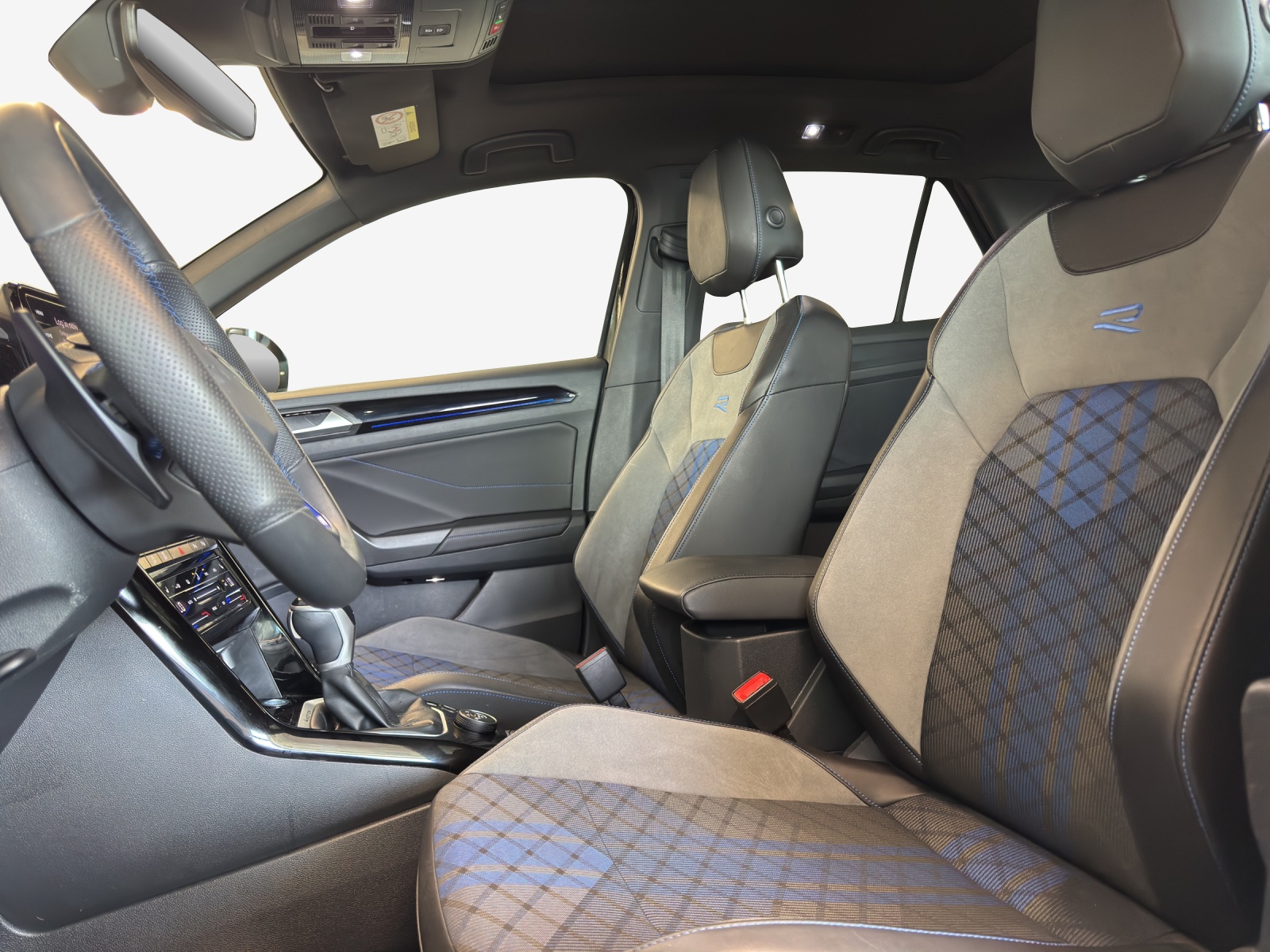 VW T-Roc 2.0 TSI R DSG 4Motion-image-7
