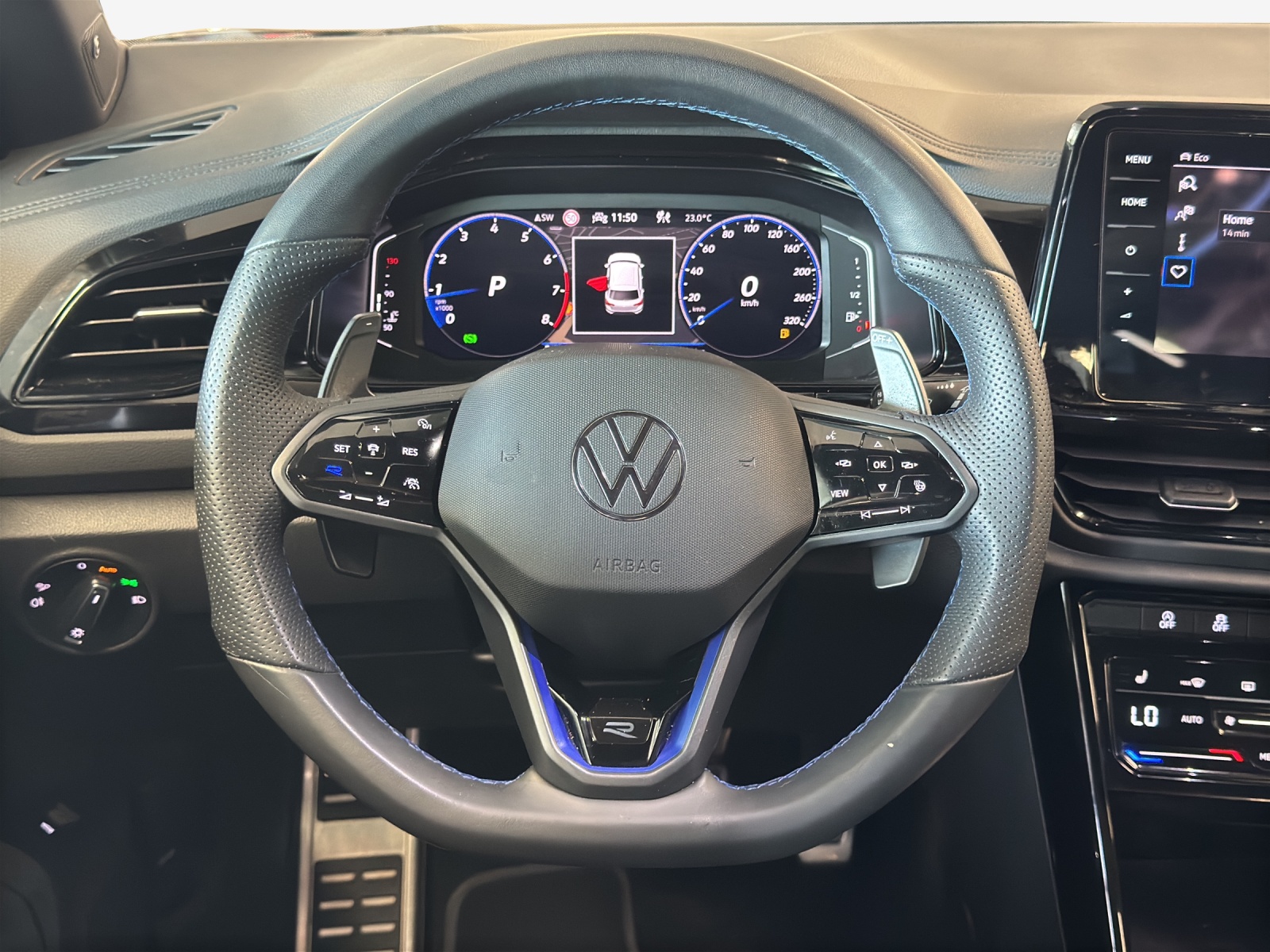VW T-Roc 2.0 TSI R DSG 4Motion-image-9