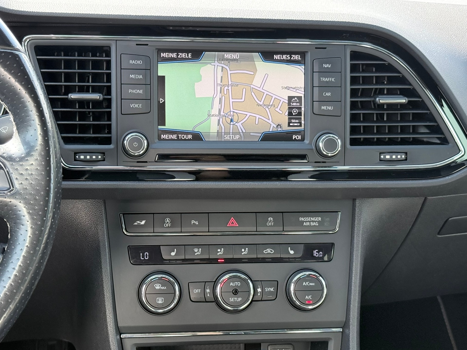 SEAT Leon 2.0 TSI Cupra 290 DSG-image-24